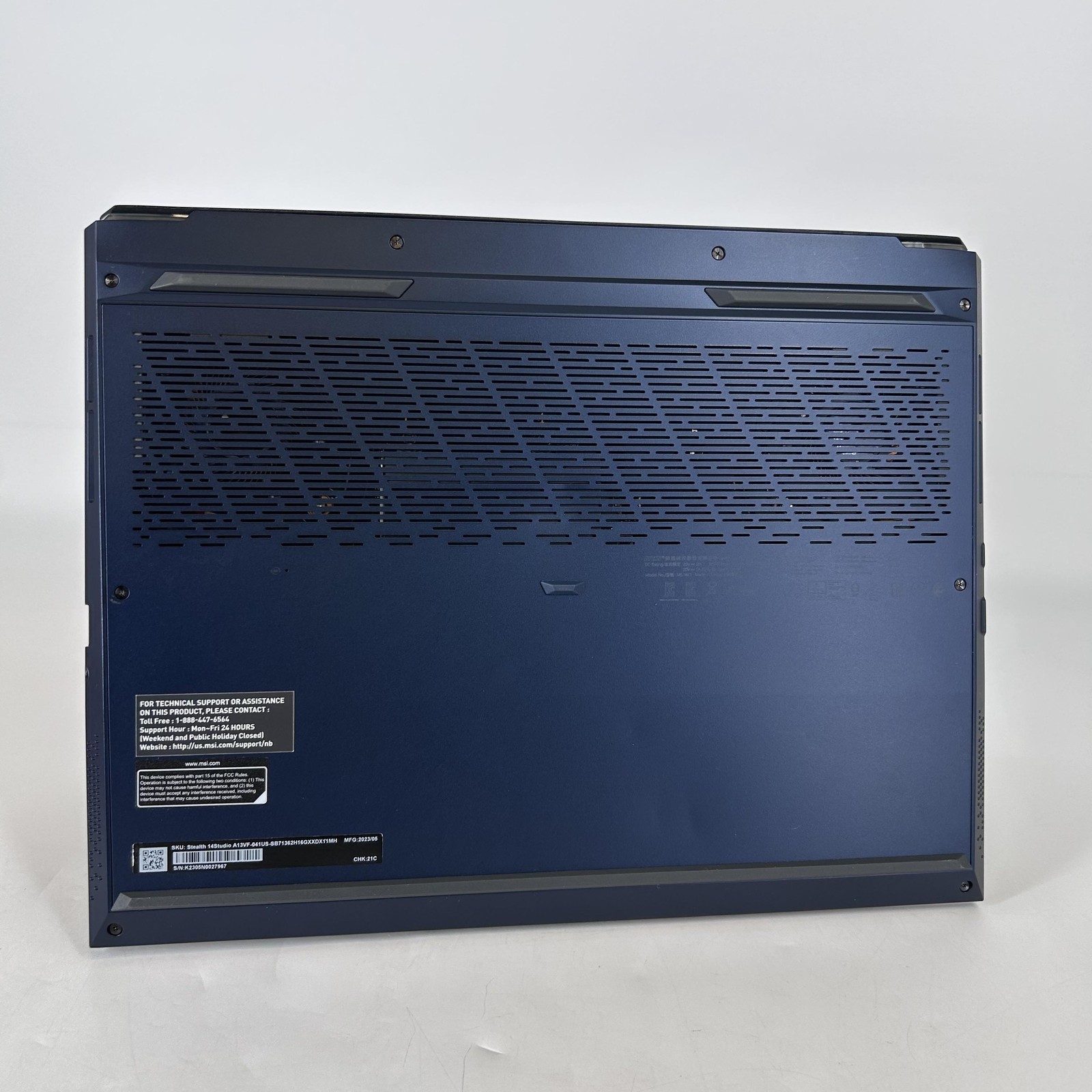 MSI Stealth 14 Studio 14 FHD+ 2.4 GHz i7-13620H 16GB 1TB SSD RTX 4060 Good