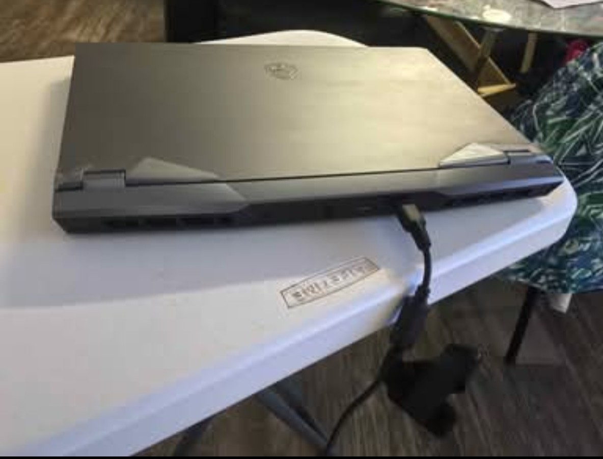 MSI Raider GE76 17.3″ Gaming Laptop i7 RTX 3060 16GB 1TB SSD Win 11 RGB