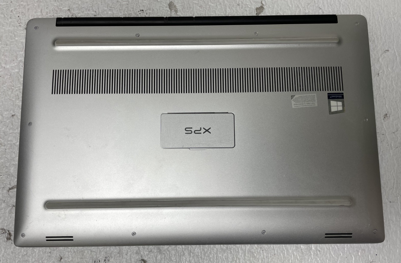 Dell XPS 15 7590 15.6″ Intel i7-9750H @2.60GHz 16GB RAM NO SSD For Parts *READ