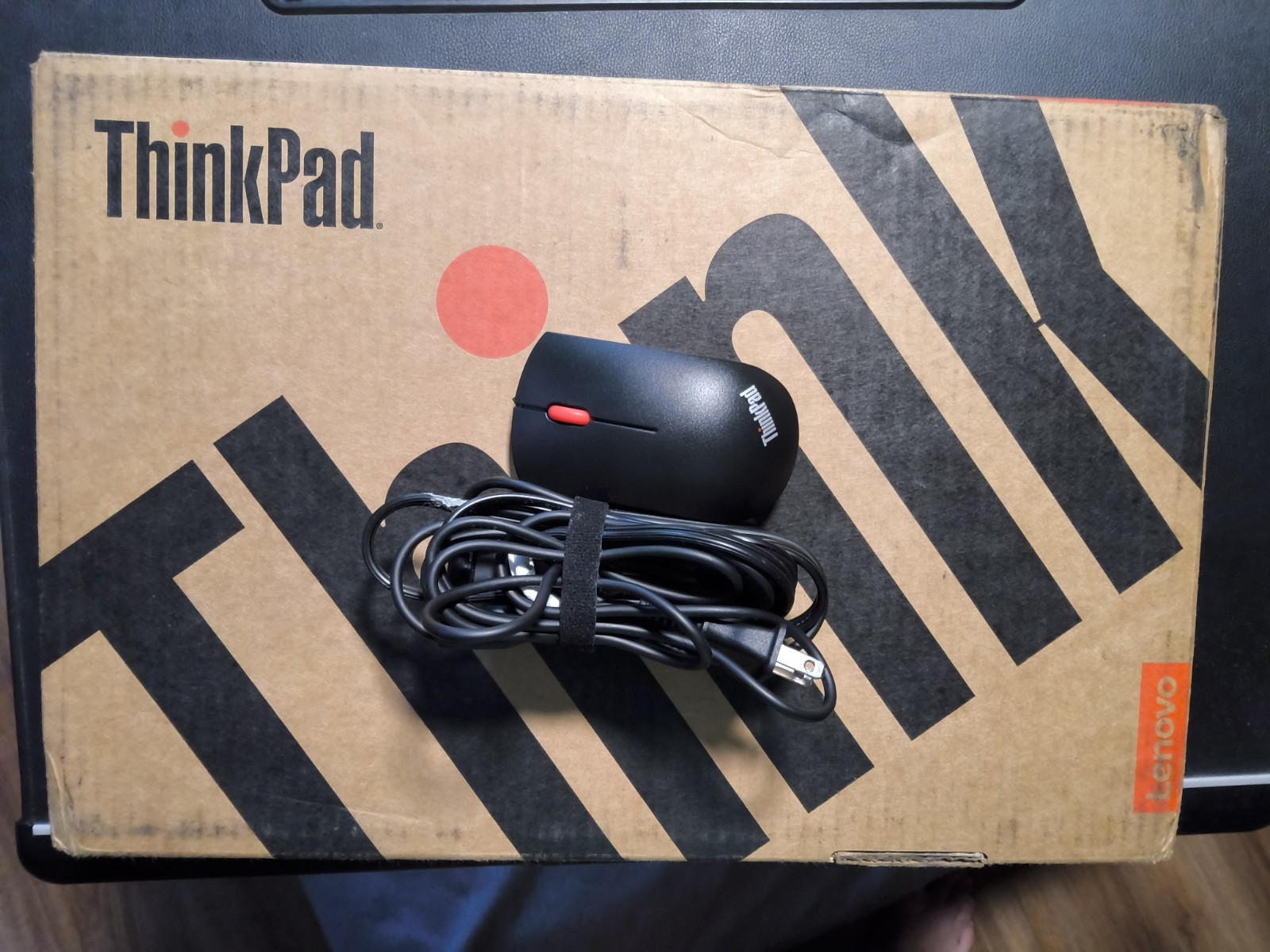 Lenovo ThinkPad T14 Gen 3 14″ 512 GB SSD 16 GB RAM Ryzen 5 Pro 6650U (+ mouse)