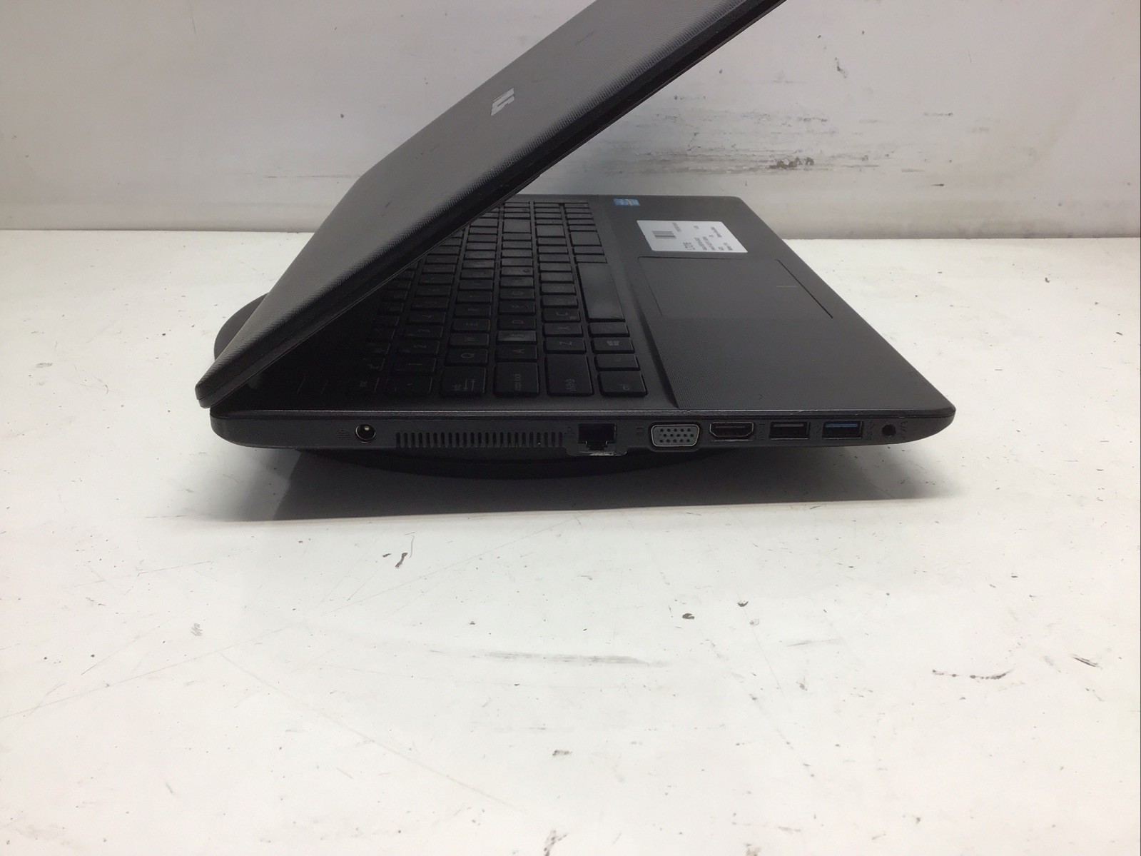 Asus X551CA-XS32 Intel i3-3217U 1.8GHz 4 GB NO HDD
