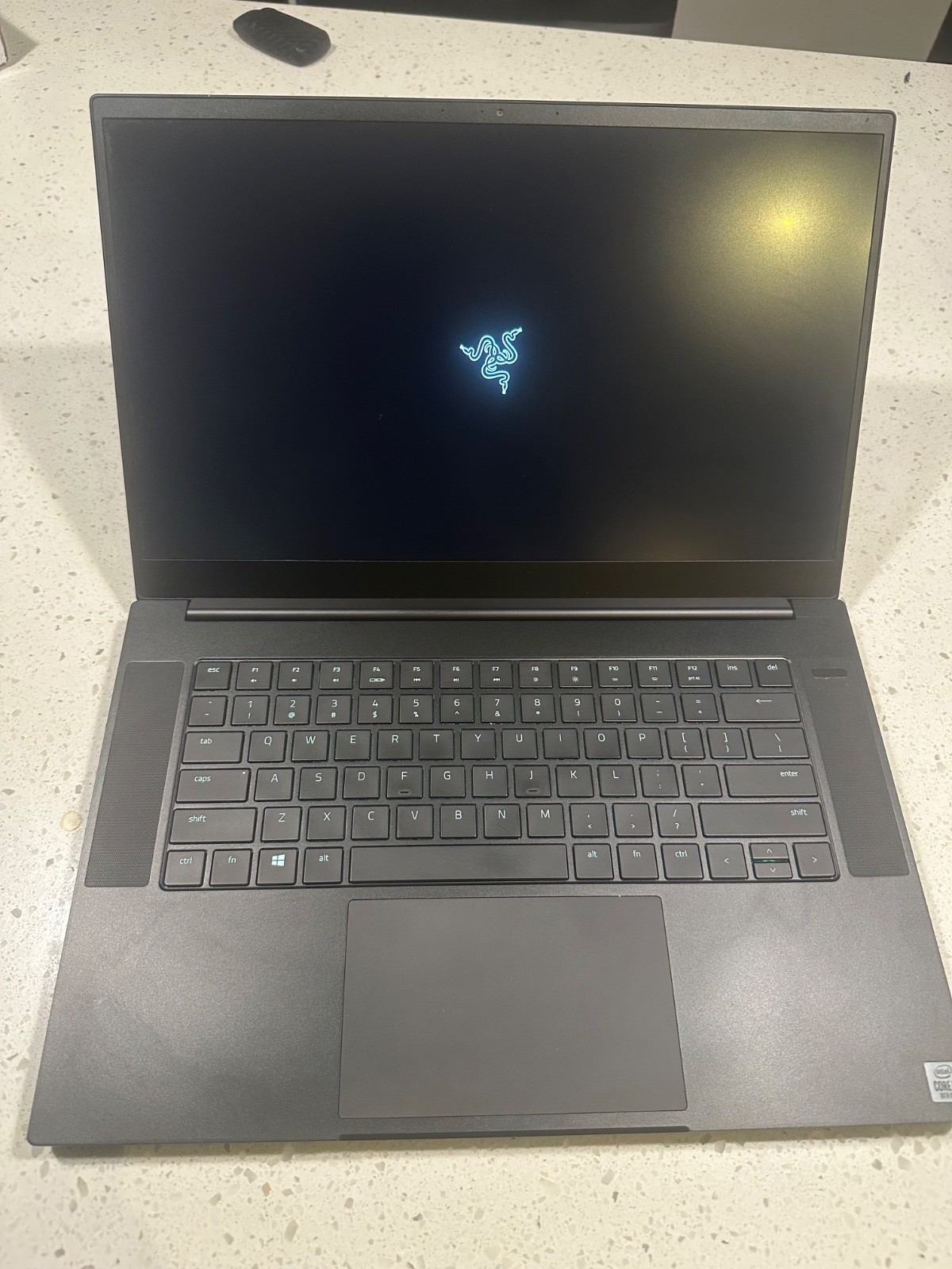 Razer Blade 15.6″ (1.5TB M.2 , Intel Core i7 10th Gen., 2.60GHz, 32GB) Gaming…