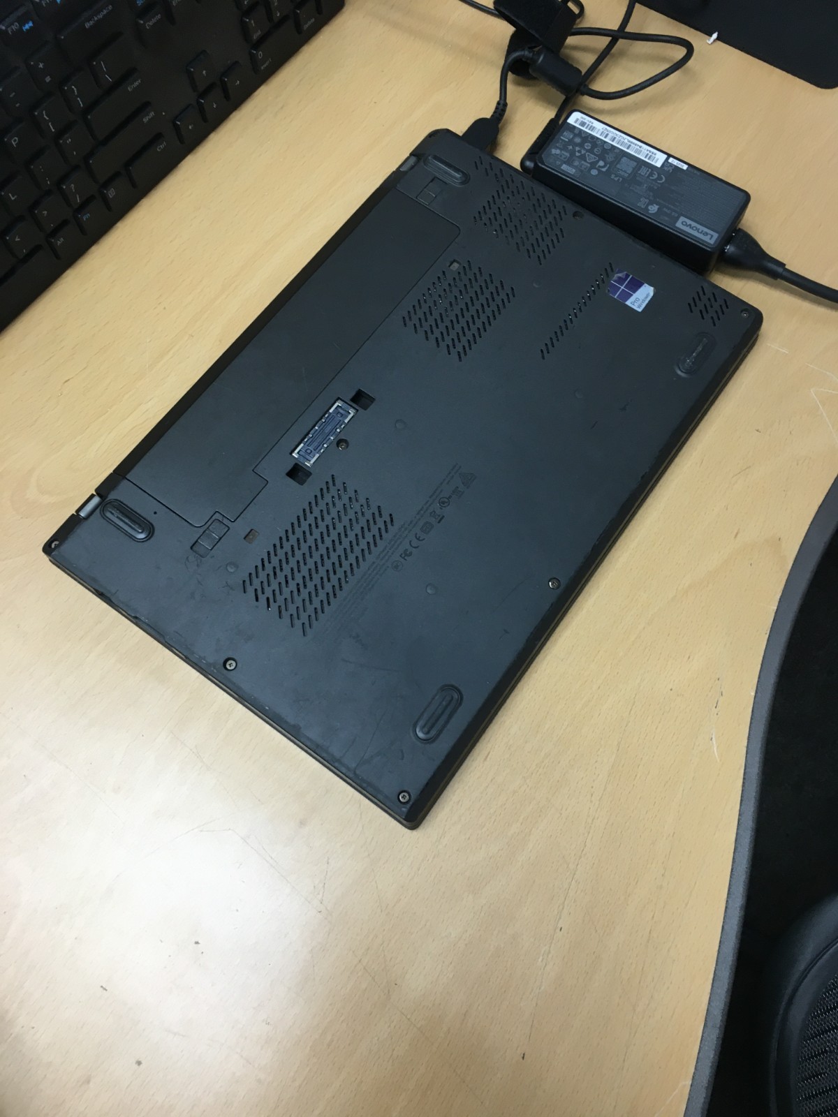 Lenovo ThinkPad X270 12.5″ (i7-6600U @2.60GHz 16GB RAM 256GB M2