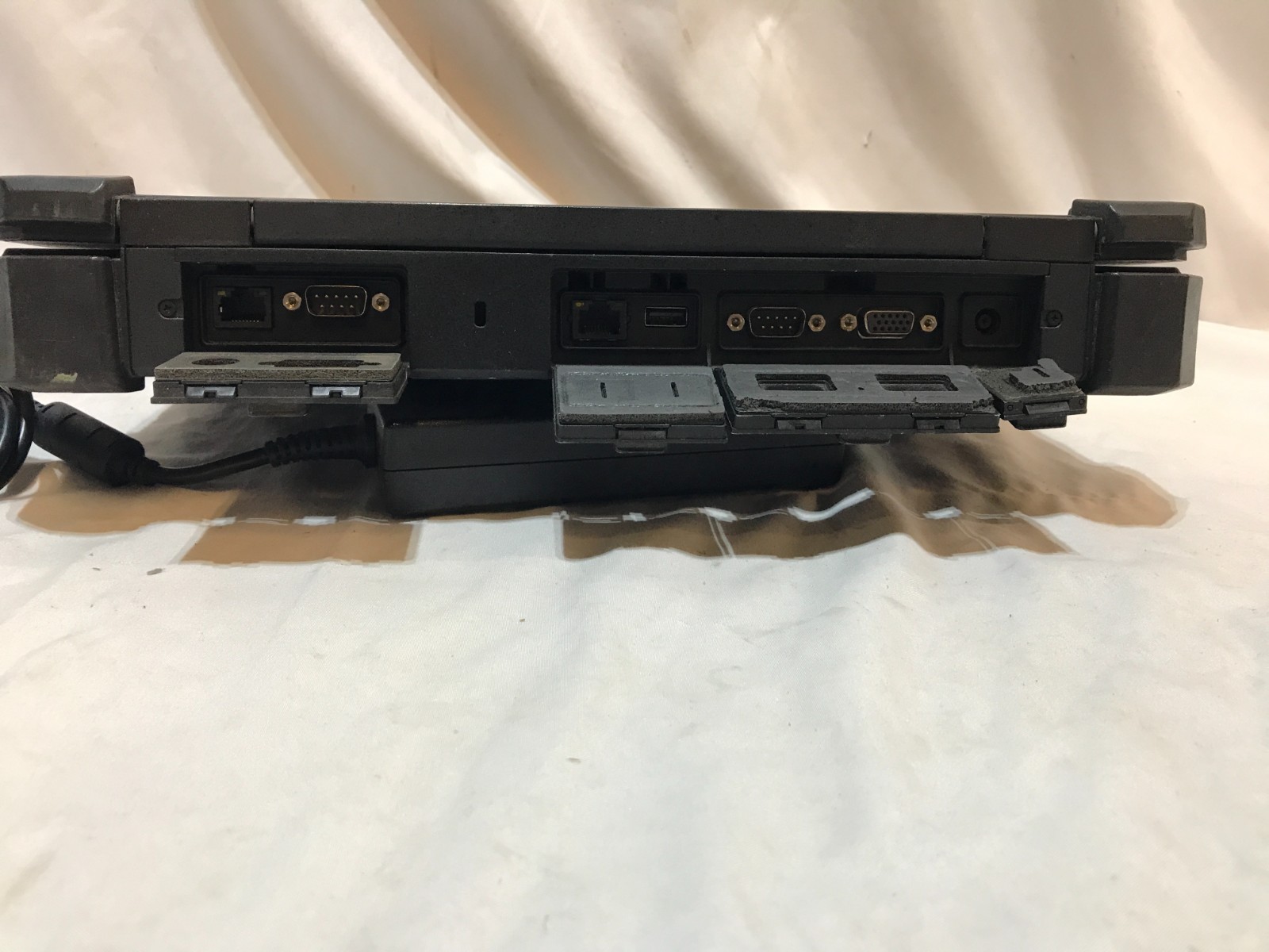 Dell Latitude 7414 Rugged Touch Screen Laptop Intel Core i5-6300U 8GB 400 hdd