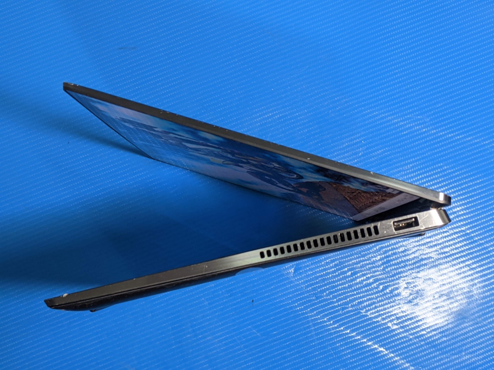 Dell Latitude 9430 14″WQXGA TOUCH vPRO i7-1265U 1.8GHz 16GB 512GB SSD W11Pro +PA