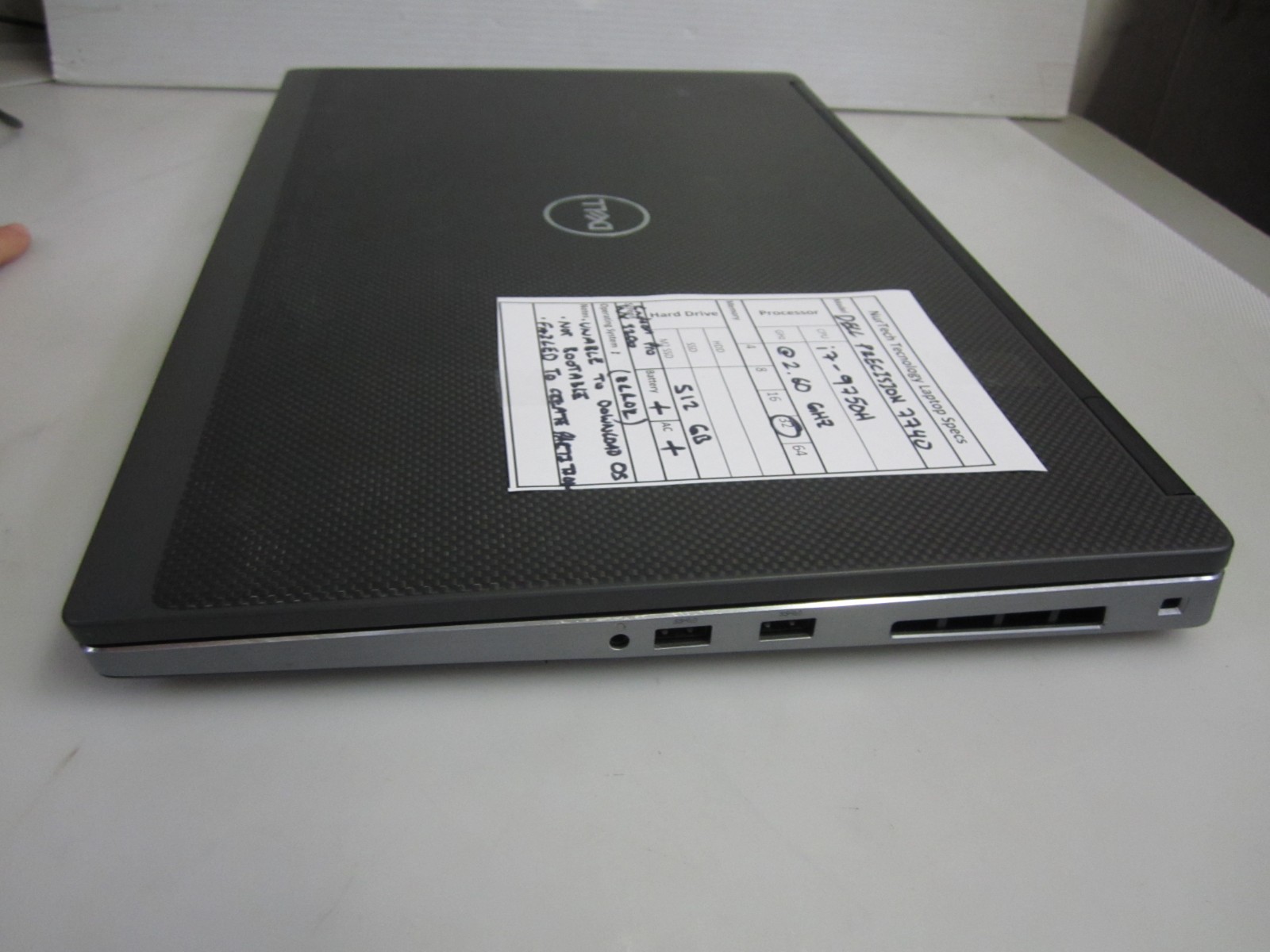 Dell Precision 7740 2.60GHz i7-9750H 32GB 512GB M2SSD WX 3200 Laptop w/ AC READ