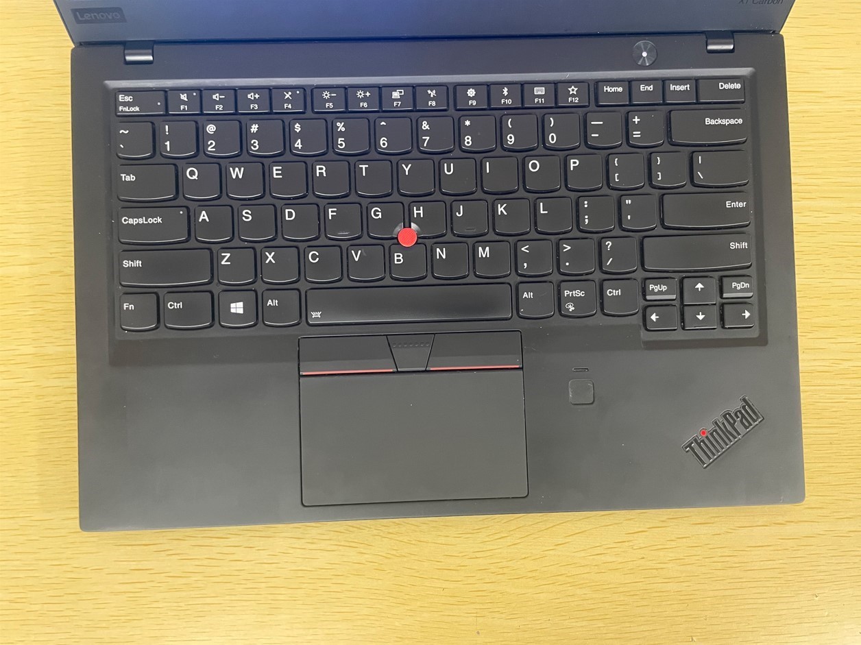 Lenovo ThinkPad X1 Carbon 6th i5-8350U 1.7GHz 256GB SSD 8GB Win 11 Pro w/ AC Ad