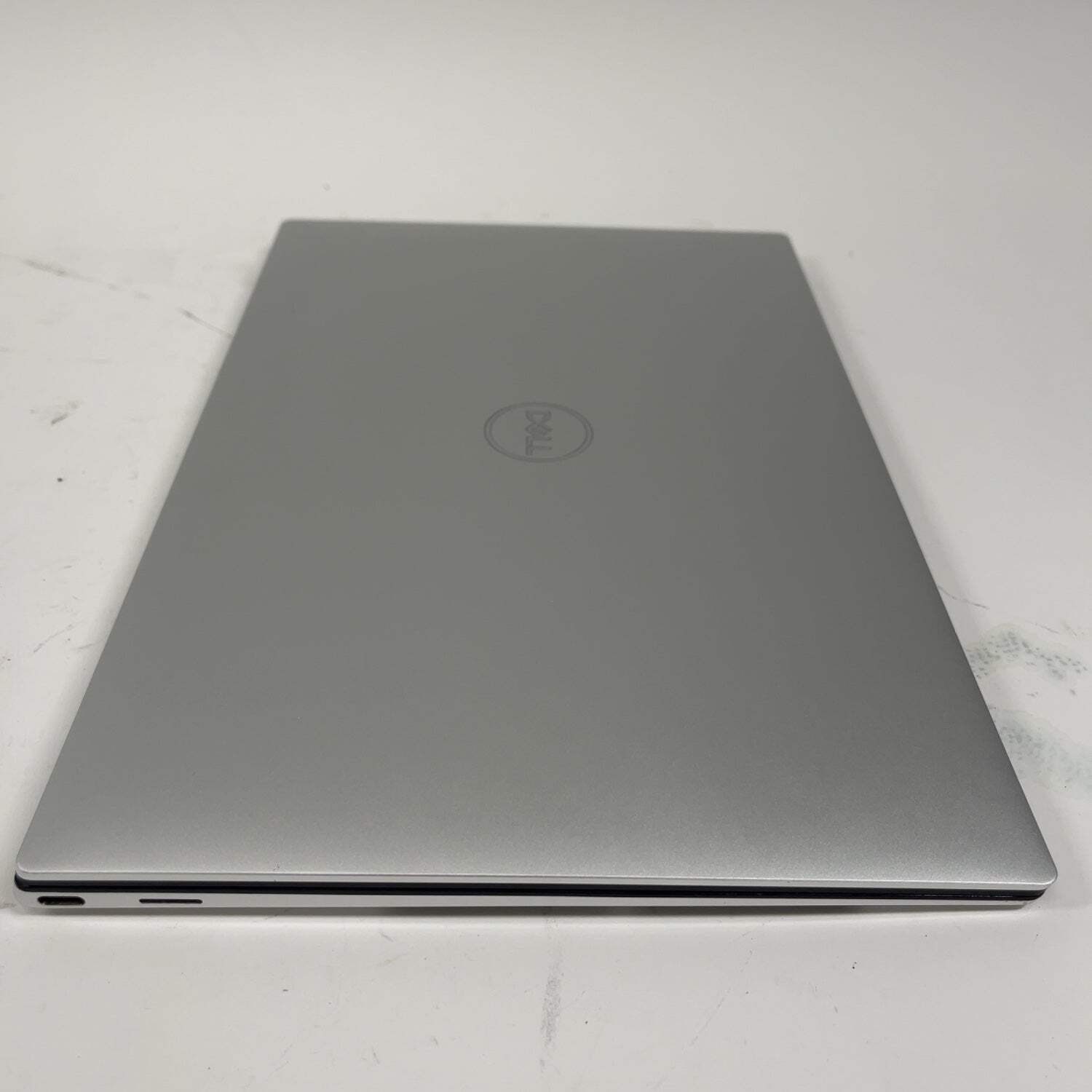 Dell XPS 9310 13.4″ i5-1135G7 2.4GHz 8GB RAM 256GB SSD
