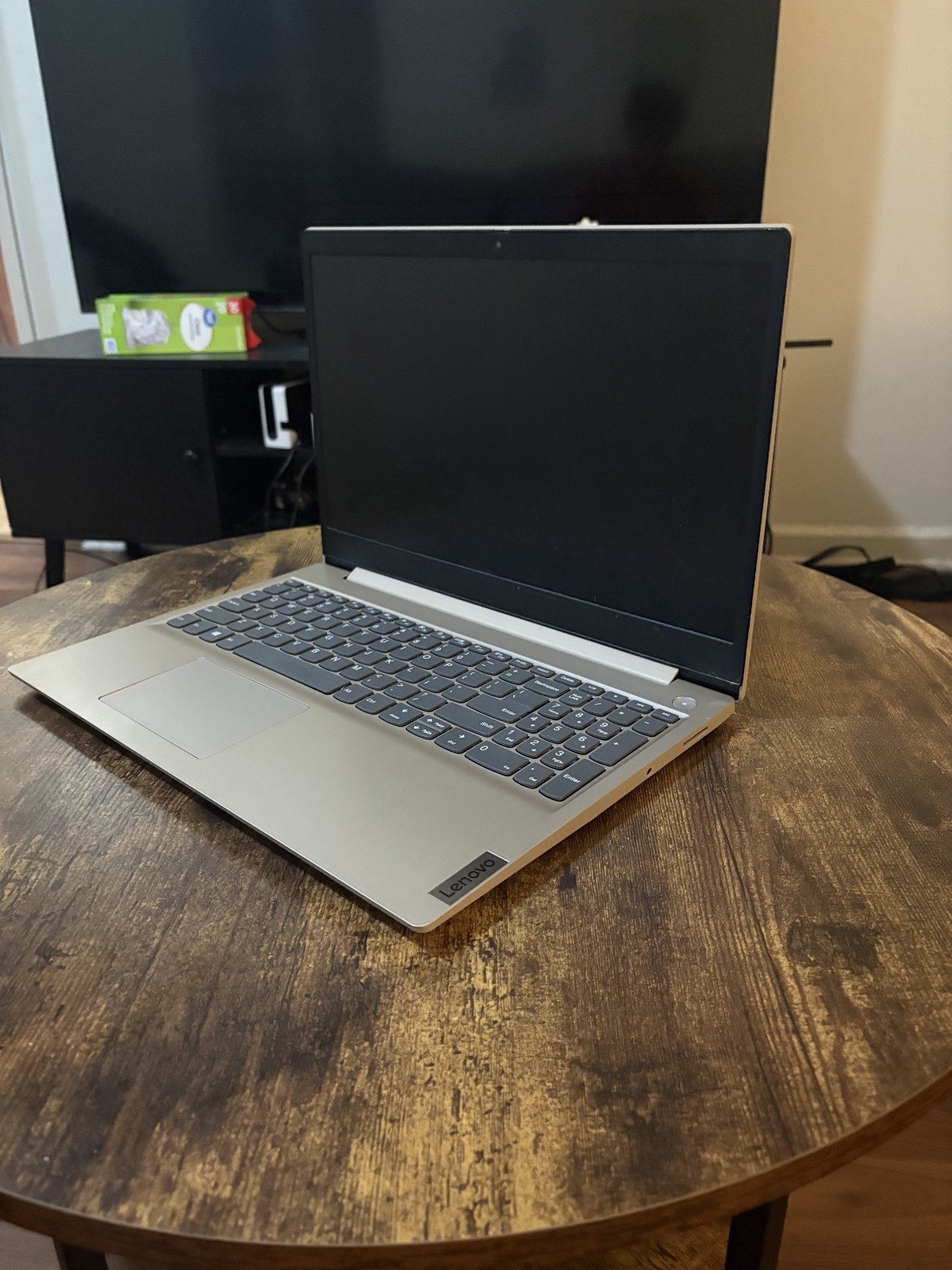 Lenovo IdeaPad 3 15ITL05 15.6″ Touchscreen (256GB SSD, Intel Core i3-1115G4)