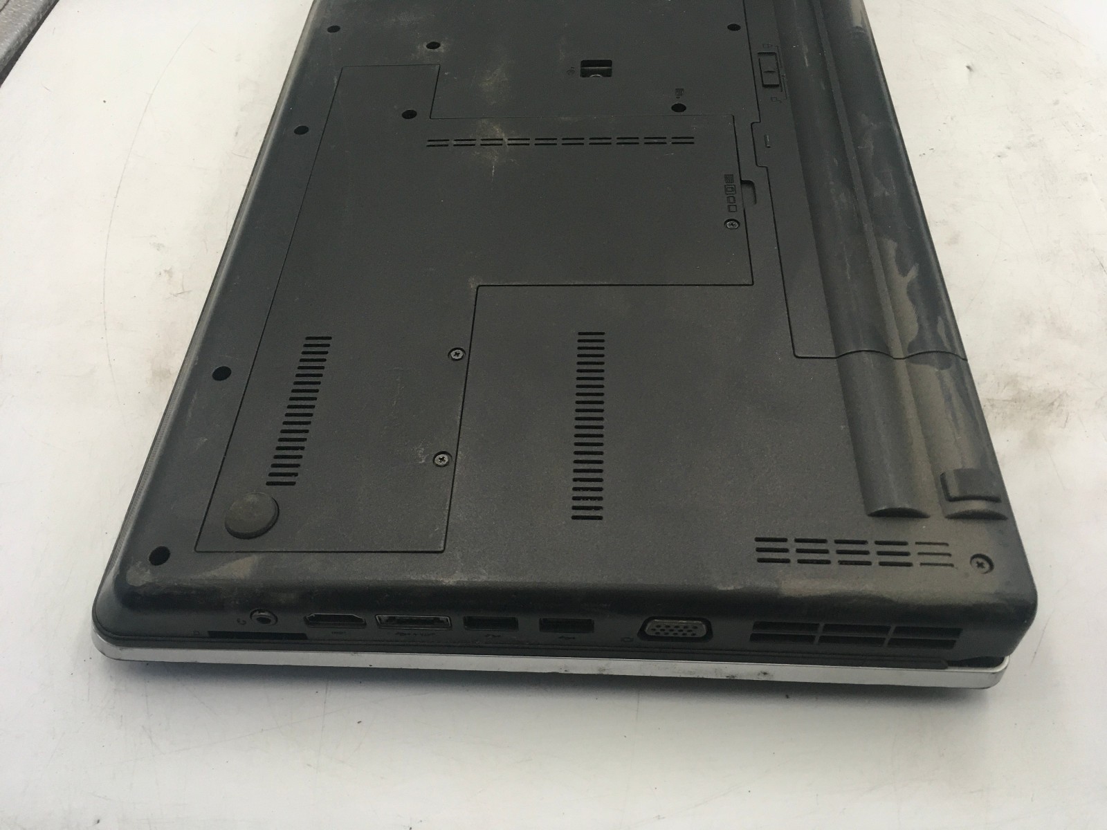 LENOVO THINKPAD E525 – BOOTS TO BIOS – AMD E2 3000M – 4GB RAM – 15″ – READ – BB!