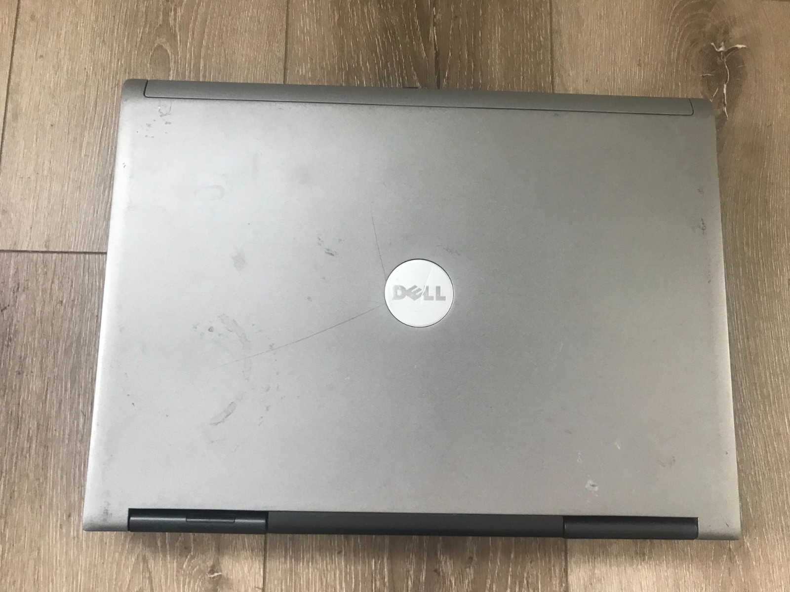 Dell Latitude D830 15.4″ Intel Core 2 Duo T7500 2.20GHz 3GB RAM 80GB HDD Win 7
