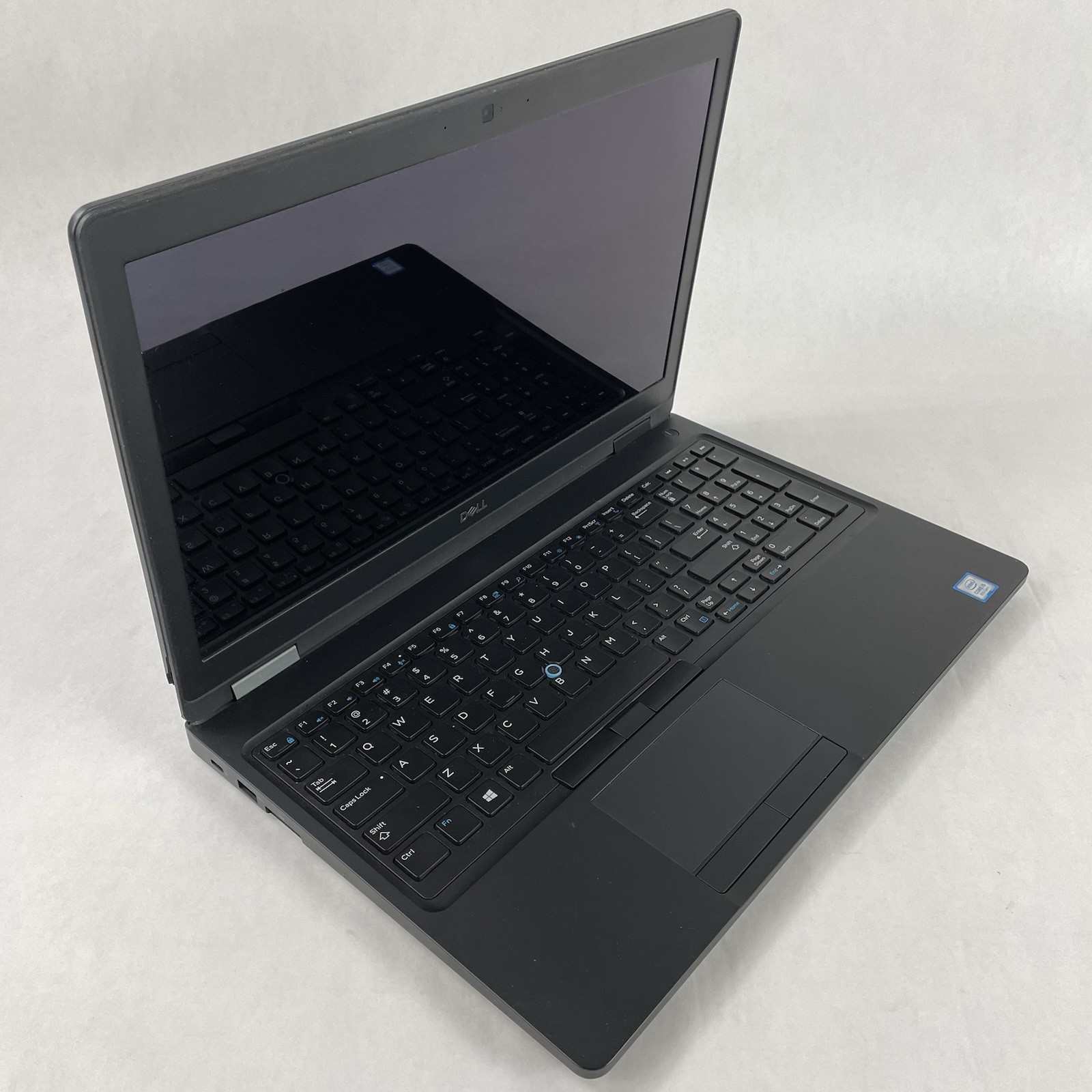 Dell Latitude 5590 15.6″ i5-8250U 1.6 GHz 8GB RAM No SSD No OS – Bad Corner READ