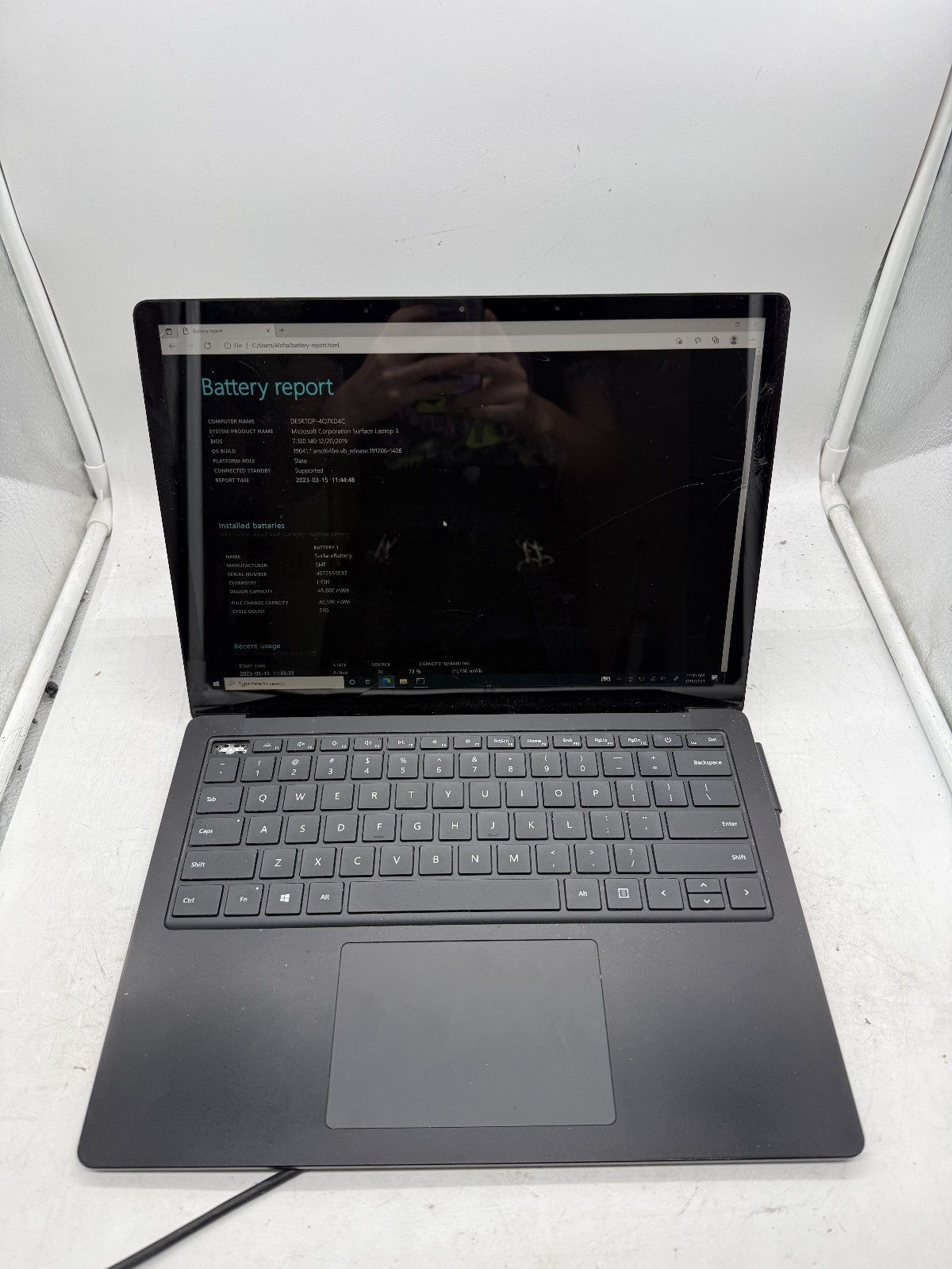 Microsoft Surface Laptop 3 15.6” i7-1065G7 512GB 16GB Win 10 CRACKED SCREEN