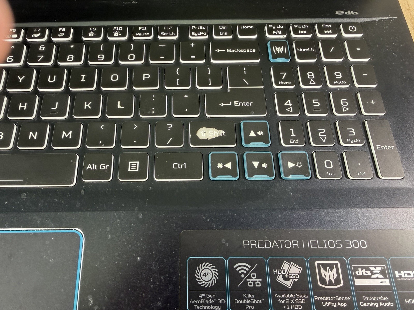 ACER PREDATOR PH317-54 i7-10750H @ 2.60 GHz, 8GB RAM, NO HDD/OS – (FOR PARTS)