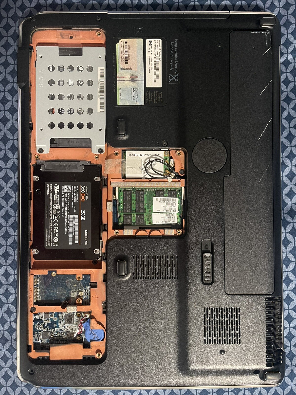 Laptop HP Pavilon Dv7 17,3” double SSD Samsung Evo 860 250Gb