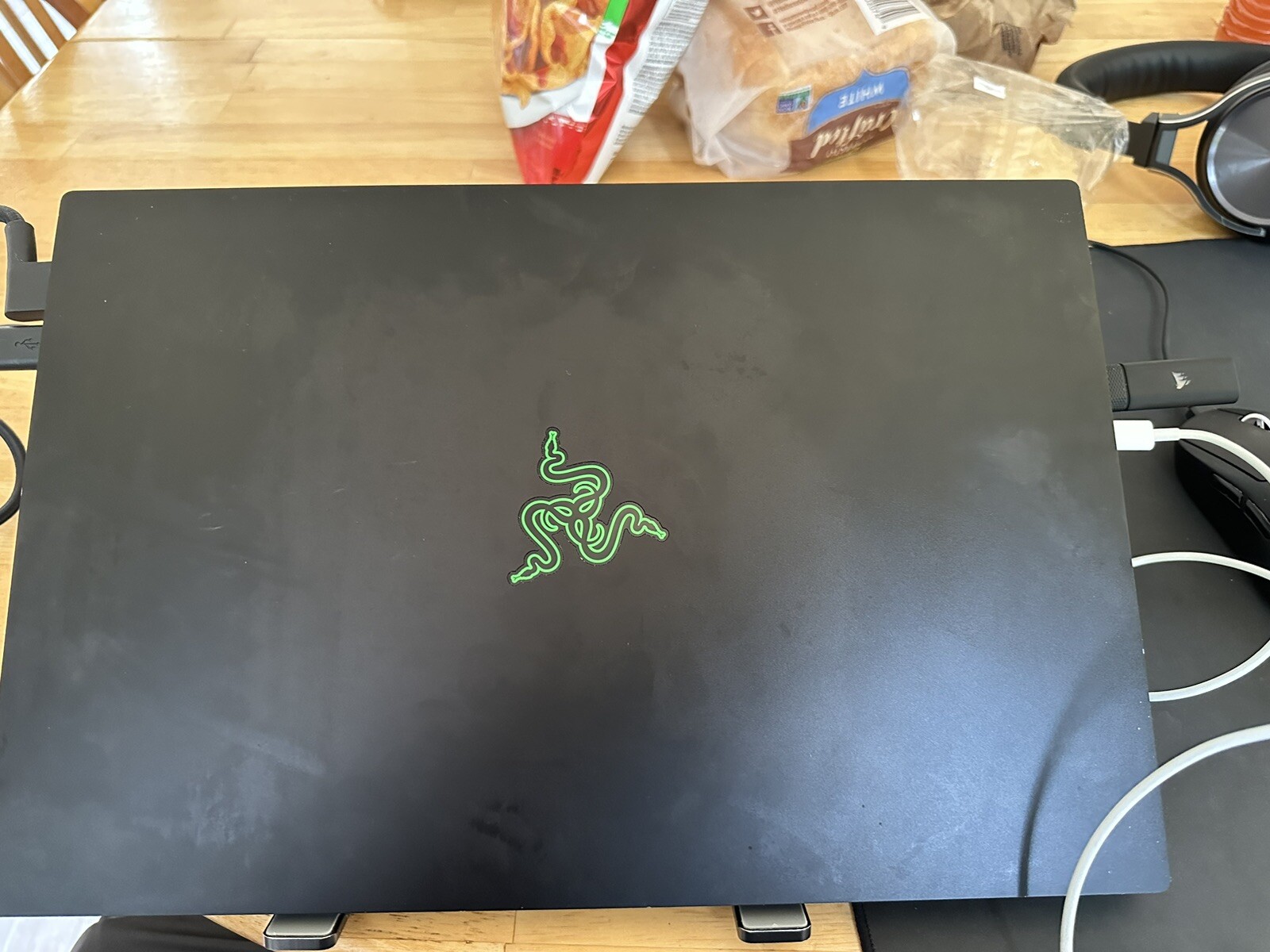 Razer Blade 15.6″ FHD (1TB SSD , Intel Core i7 10th Gen., 5.10GHz, 16GB) Gaming