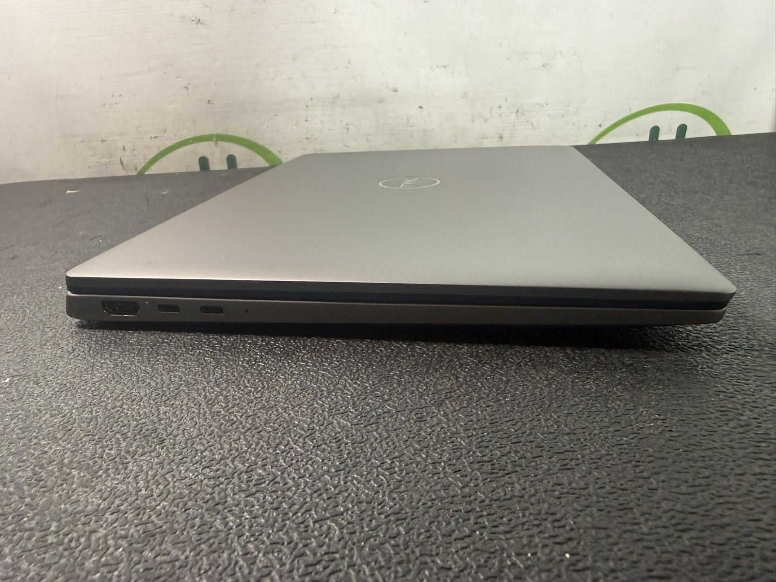 Dell Latitude 7450 14″ Ultra 7 155U 2.69GHz 16GB DDR5 512GB SSD W11 Pro