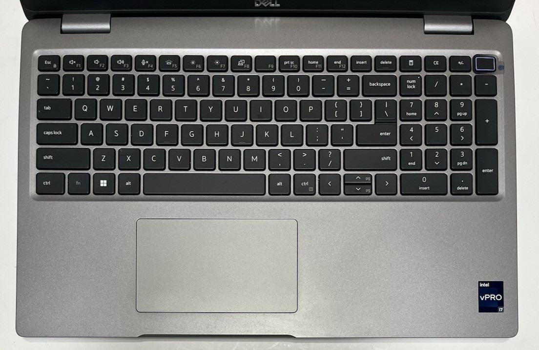 Dell Latitude 5540 15.6″ Laptop Intel i7-1365U – 8GB RAM – 512GB NVMe – W11P