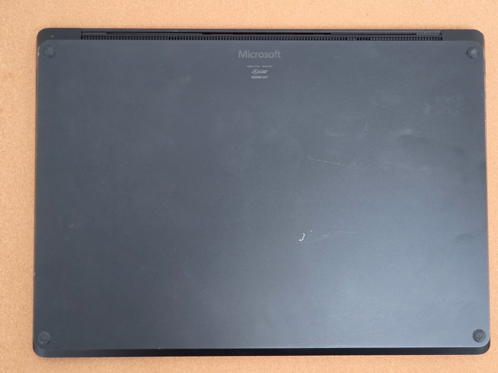 Microsoft Surface Laptop 4 i7-1185G7 13.5″ Touch 32GB Ram 1TB SSD Win 11 Pro