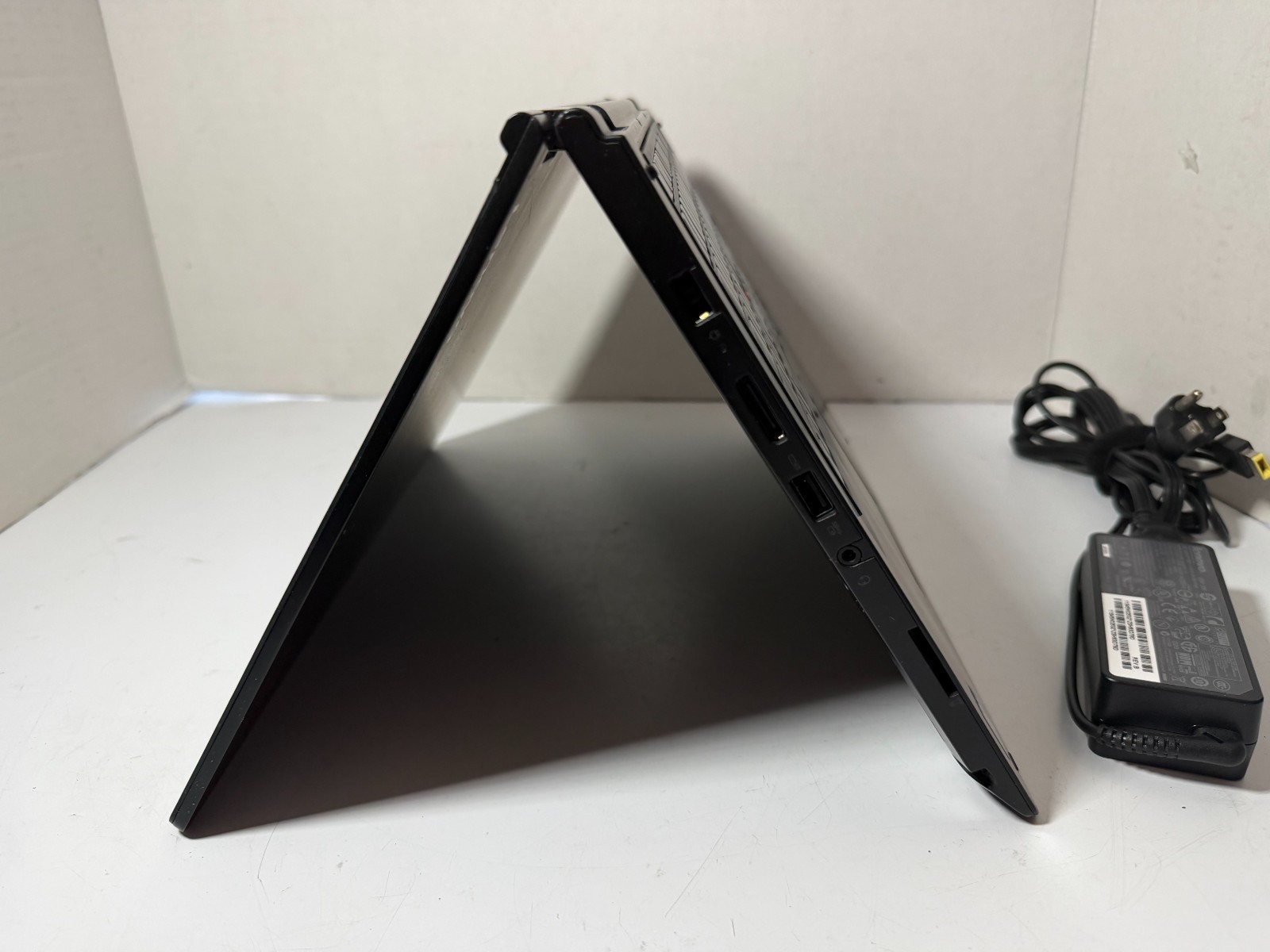 LENOVO Laptop P40 YOGA 14″2- in-1 Touch i7-6500U 16GB RAM 1TB SSD Quadro M500M