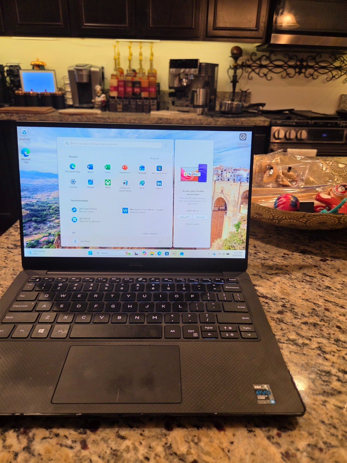 Dell XPS 13 9305 13.3” (256GB SSD, Intel Core i5-1135G7, 2.4GHz, 8GB RAM)…