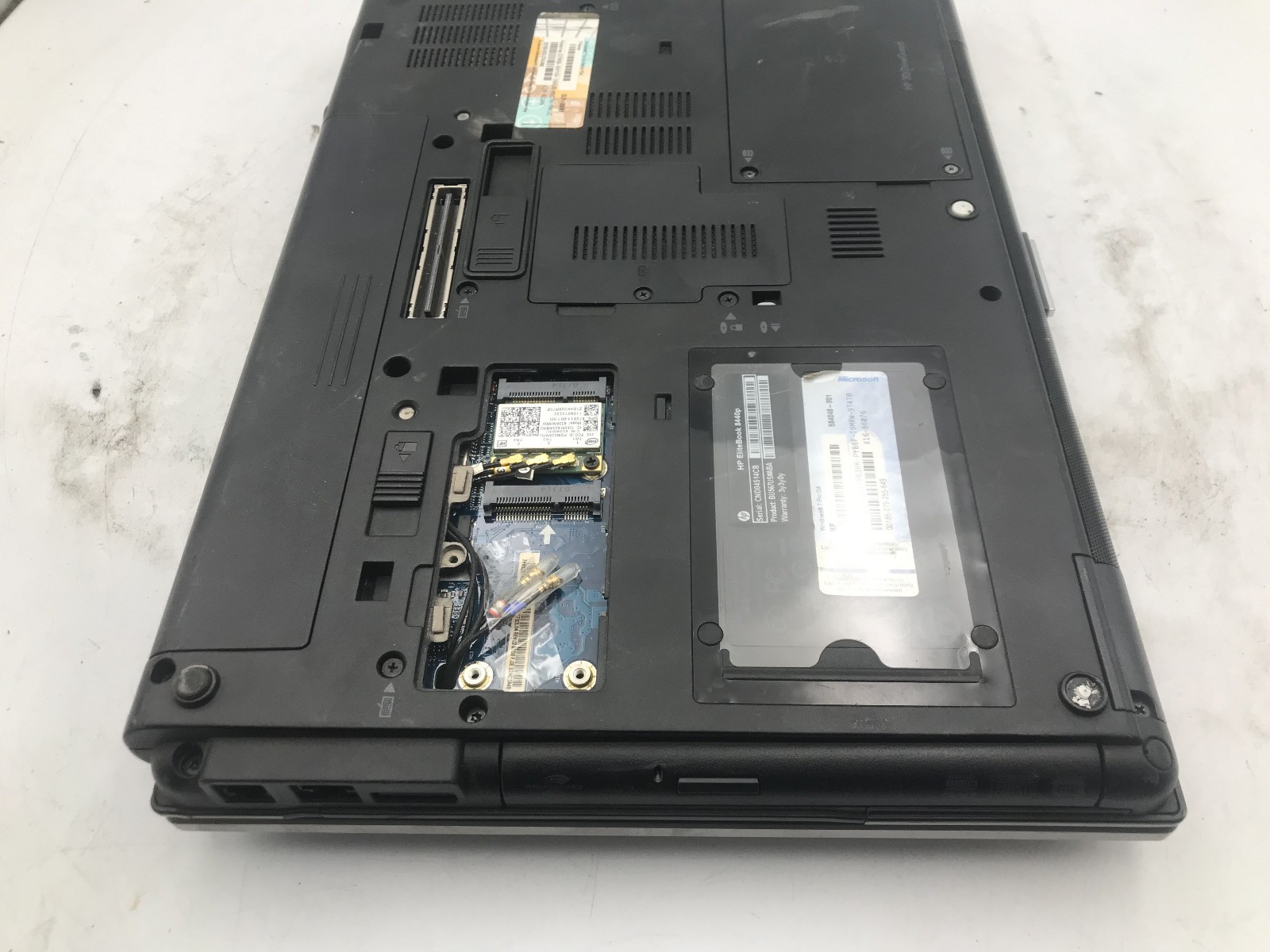 HP ELITEBOOK 8440P – BOOTS TO BIOS – INTEL I5 M540 – 4GB RAM – READ DESCRIP – BB