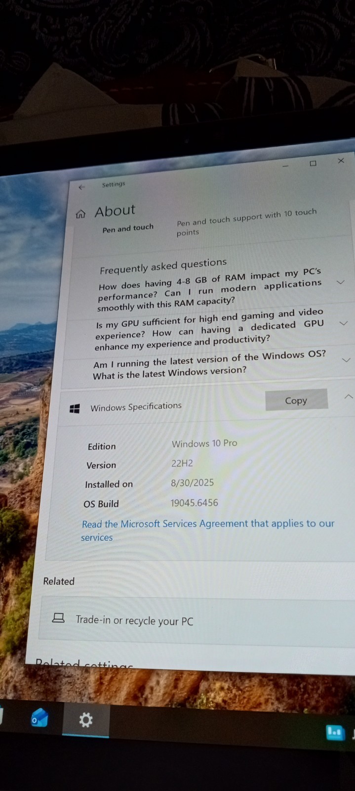 Microsoft Surface Pro 4 Model 1724 Works Great