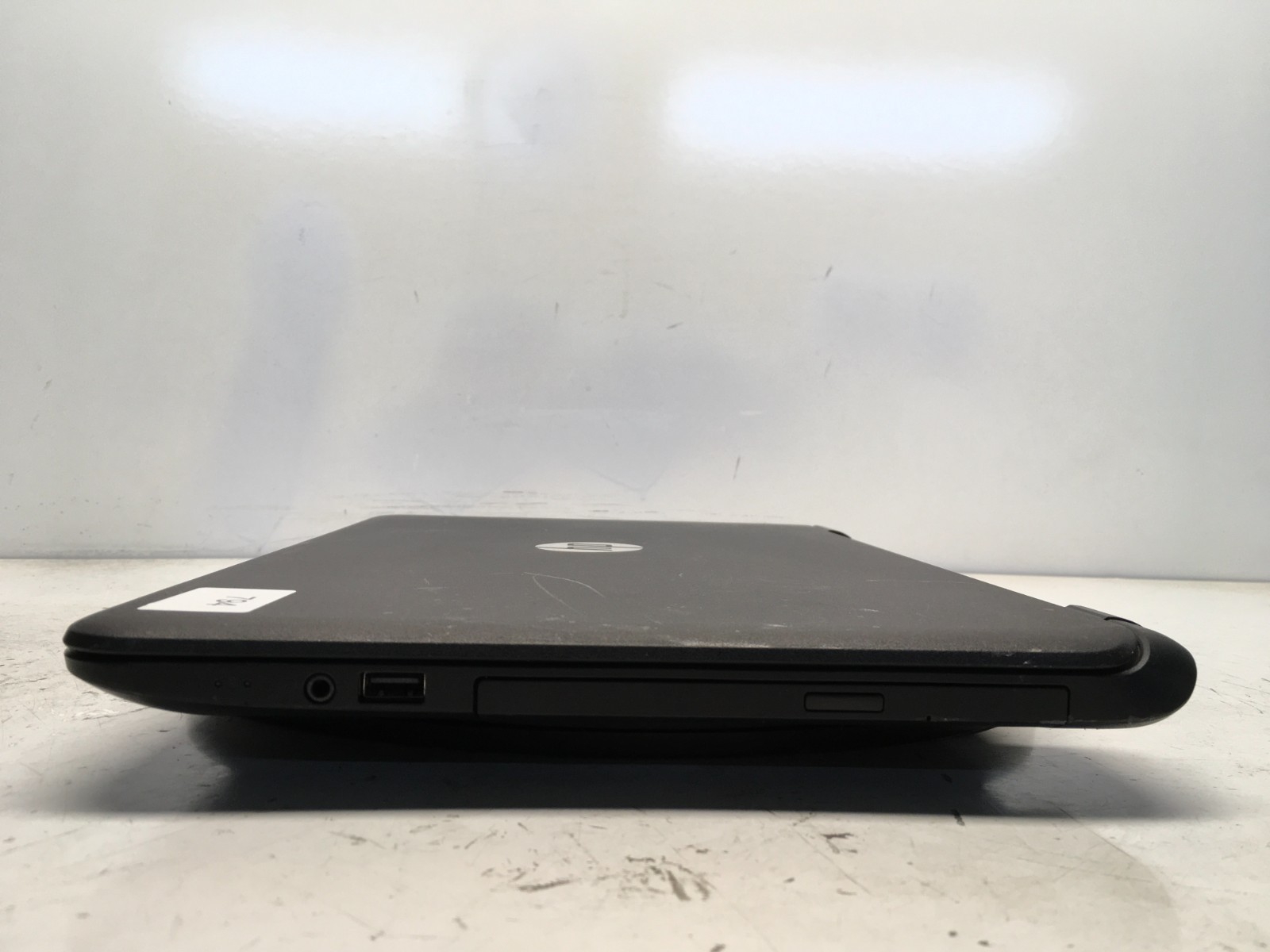 HP 15-F033WM Intel Celeron N2830 2.16GHz 4 GB NO HDD