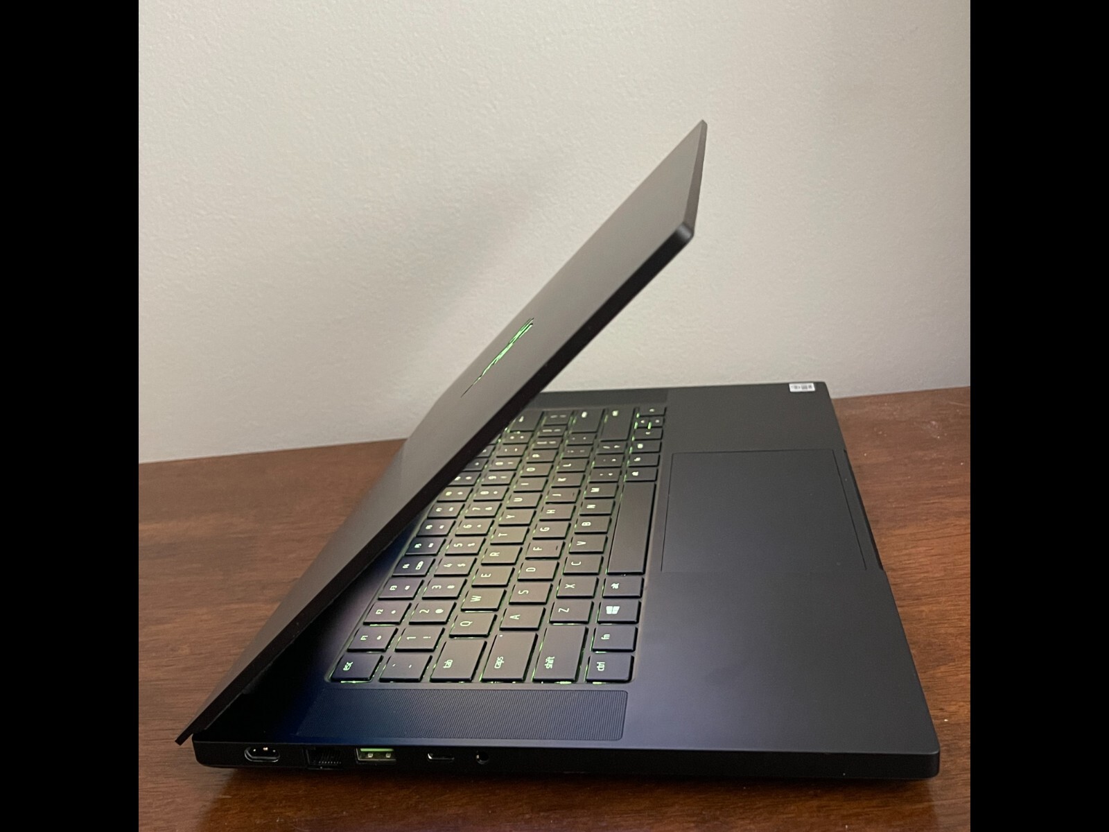 Razer – Blade 15 Base – 15.6″ Gaming 4K Ultra HD Laptop – Intel Core i7 – 16GB M