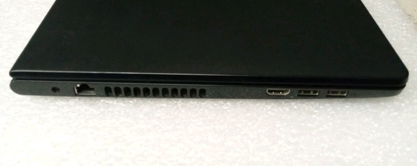 Dell Inspiron 15-3567 i3-7130u @ 2.7GHz, 16 GB RAM, 256GB SSD