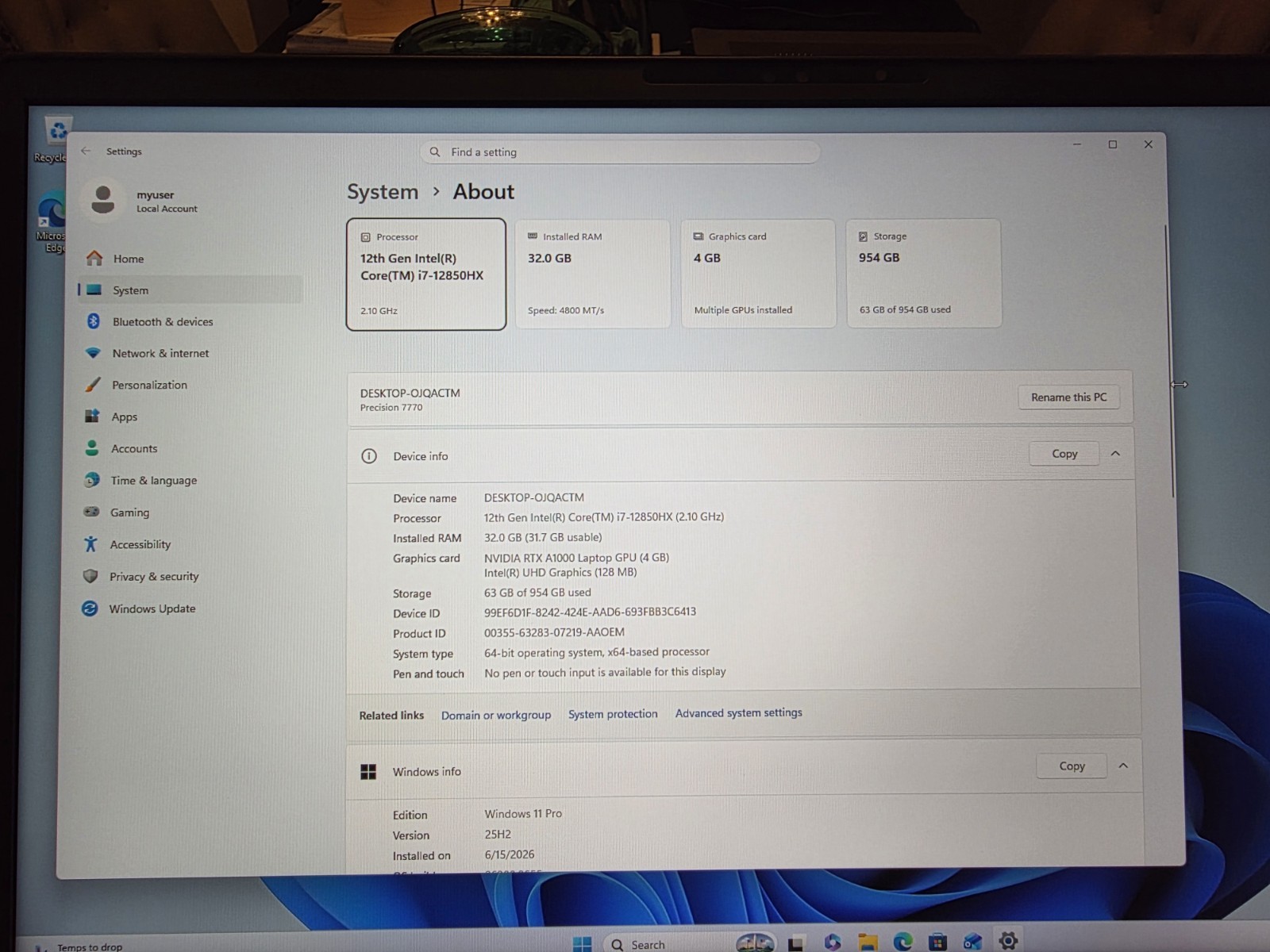 Dell Precision 7770 17.3″ i7-12850HX 16cr 32GB 1TB NV RTX A1000-4GB Win 11 Pr