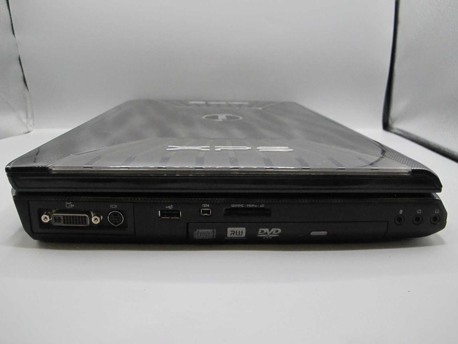 Dell XPS M1730, Intel Core2Duo P8700,GeForce 8700M,4GB RAM, 80GB SSD + HDD + A/C