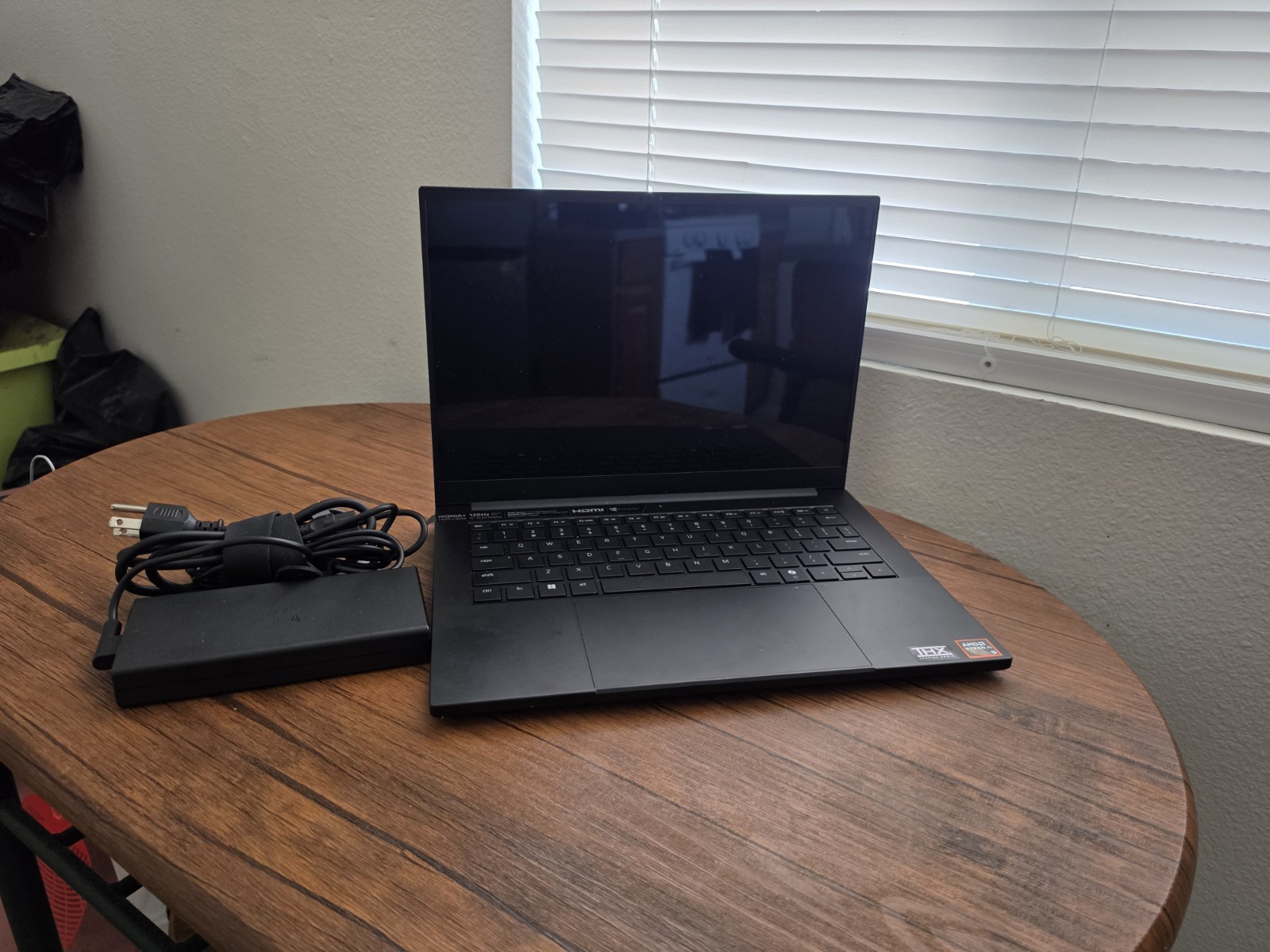 Razer Blade 14 Gaming Laptop 5070 AMD AI 9 365 3K 120Hz OLED 32GB DDR5X RAM 1TB
