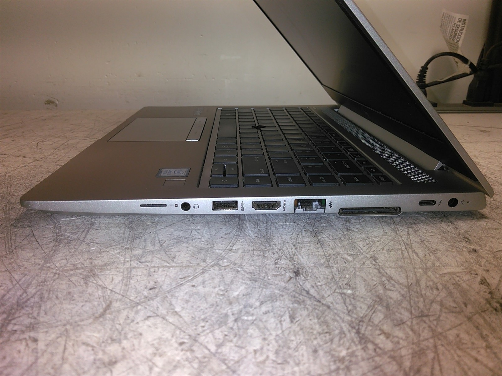 Scratched LCD HP EliteBook 840 G6 Laptop Intel i7-8565U 1.8GHz 8GB 512GB SSD