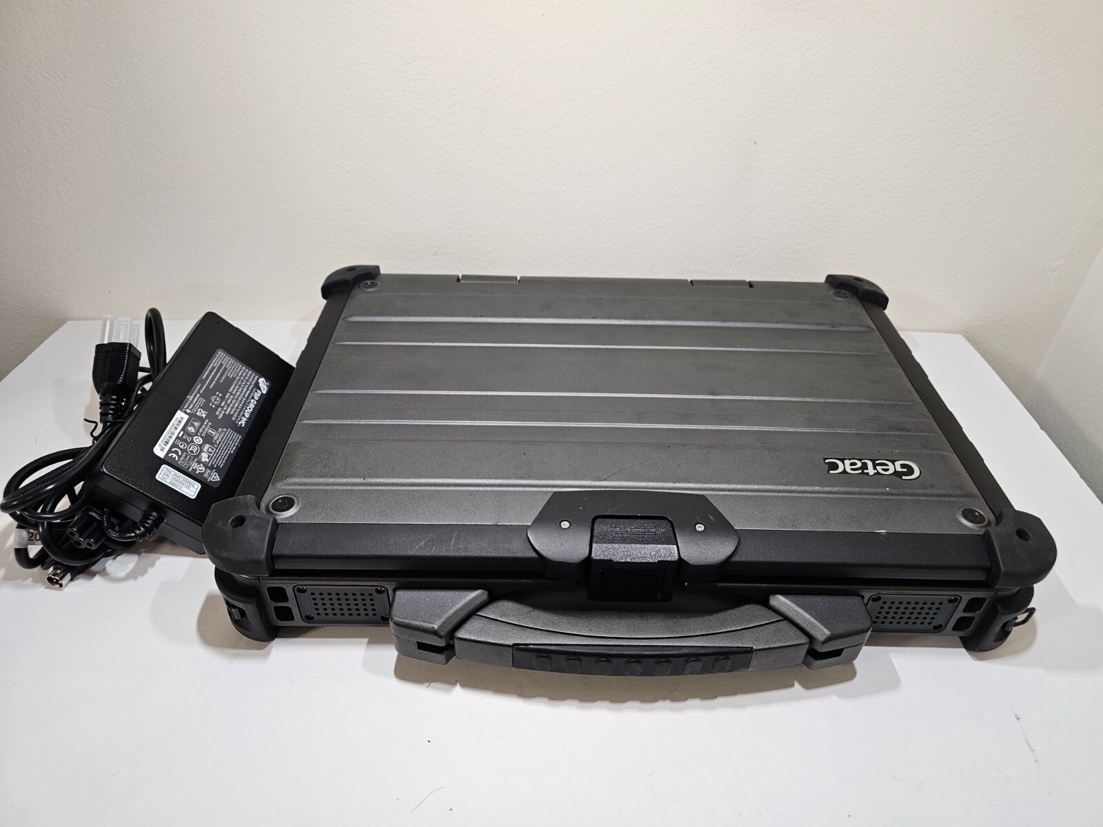 GETAC X500 G2 Rugged LAPTOP 15.6″/i7-4600U 2.90GHz/8GB RAM/+CHARGER/NO SSD/CADDY