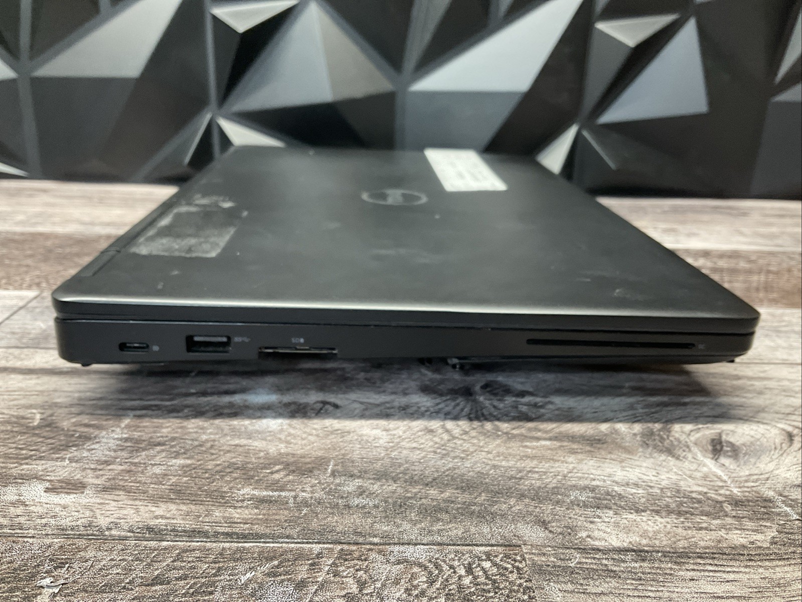 Latitude 5490 / i5 7th / No RAM Laptop Notebook PC / T15