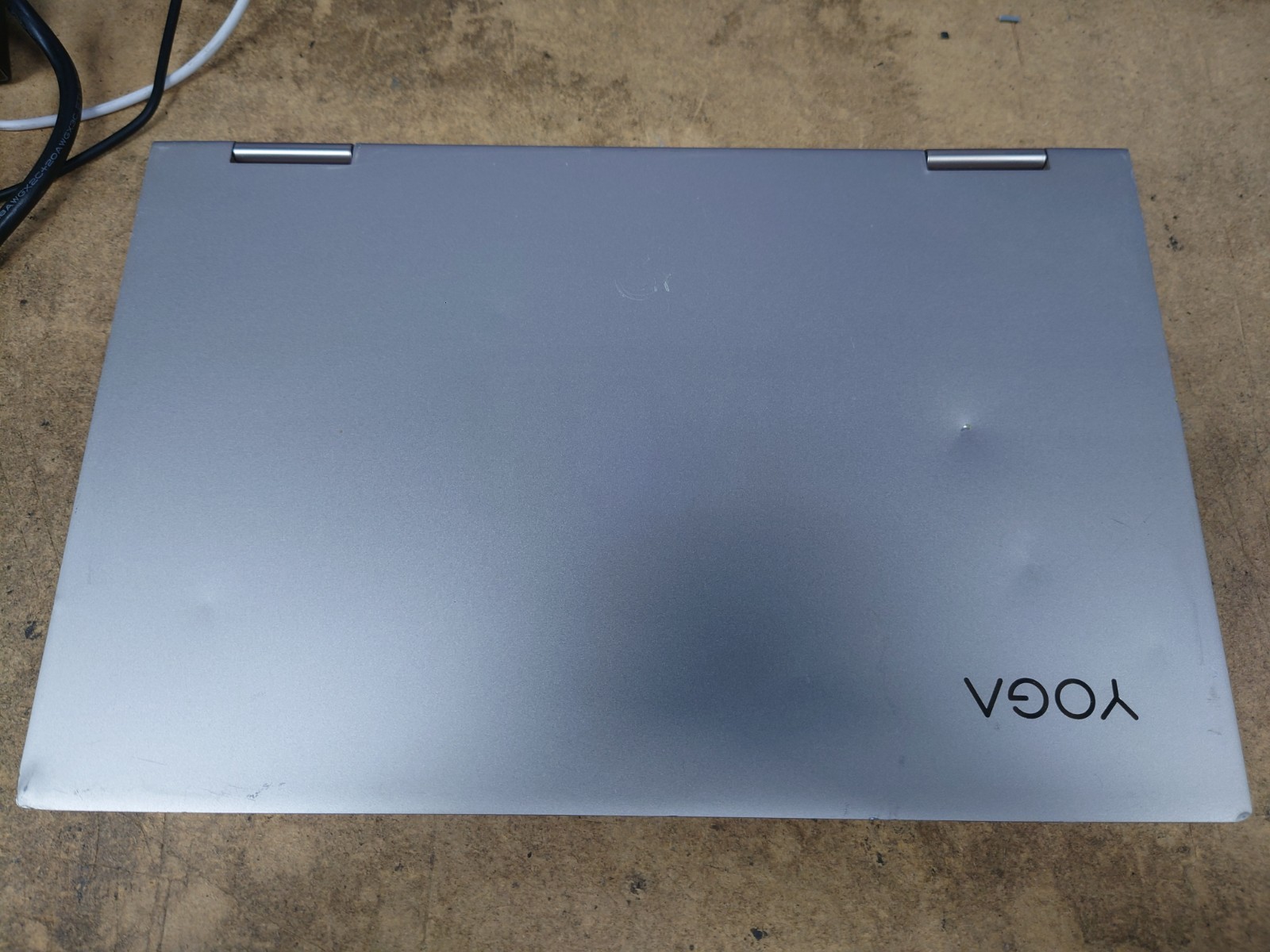 Lenovo Yoga C740-14IML 14″ FHD Touch i5-10210U 8GB RAM 256GB SSD No OS