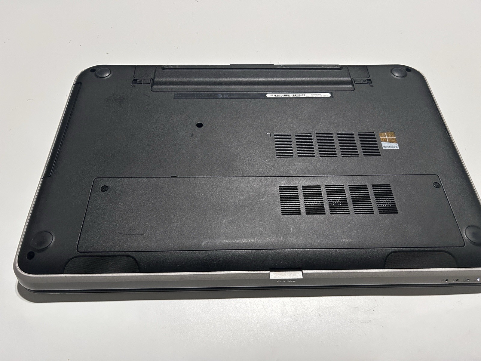 Dell Inspiron 17R 5737 i3-4010U 6GB 256GB SSD Win11 Office 2016