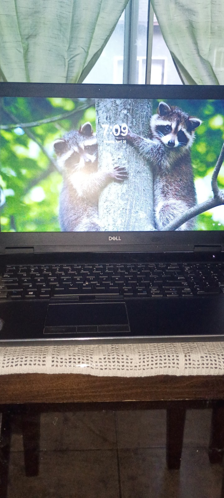 Dell Precision 7730 17″ – Xeon E-2186M – 64GB 2tb Ssd P5200 16gb Os 11 Pro