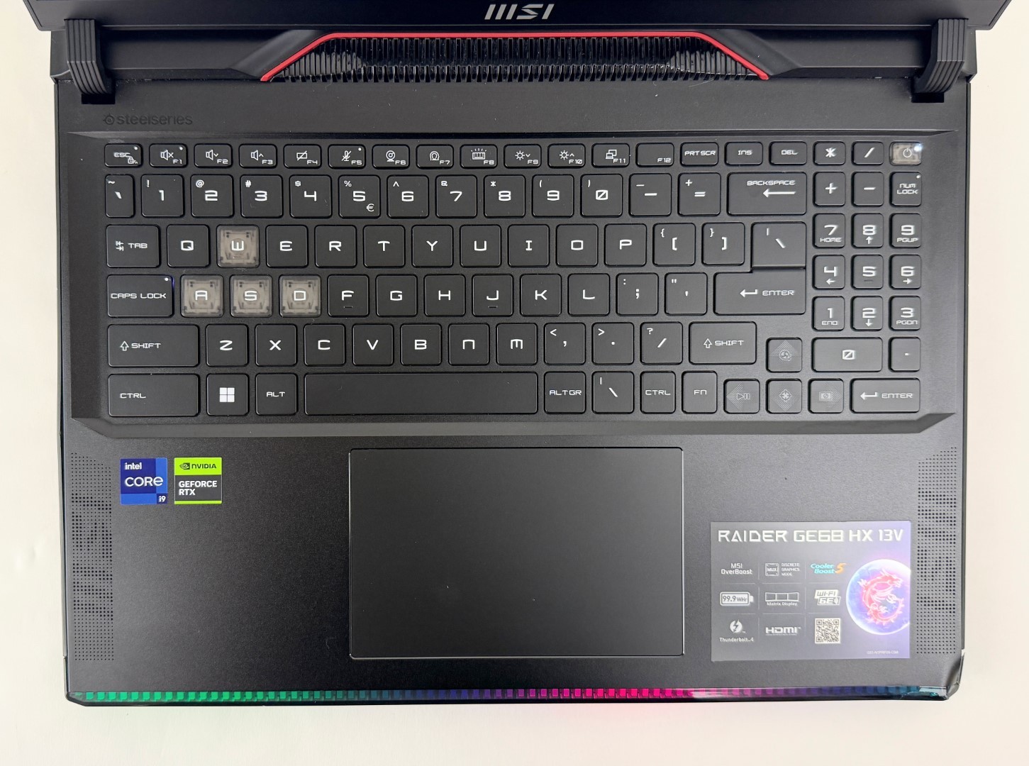 MSI Raider GE68HX 16″ 2560×1600 240Hz i9-13950HX 32GB 1TB W11H – READ!!!