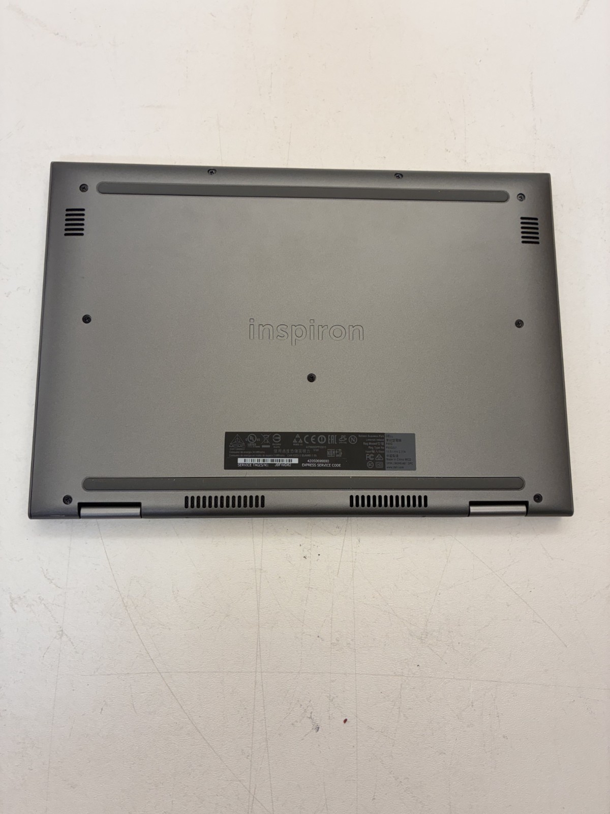 Dell Inspiron 13-5368 13.3″ | i5-6200U 4GB RAM | 512GB SSD