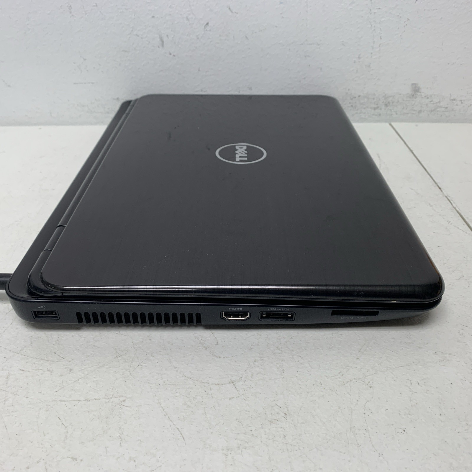 Dell Inspiron N5110 Intel i3-2310M 2.1GHz 4GB No Hd No System For Parts