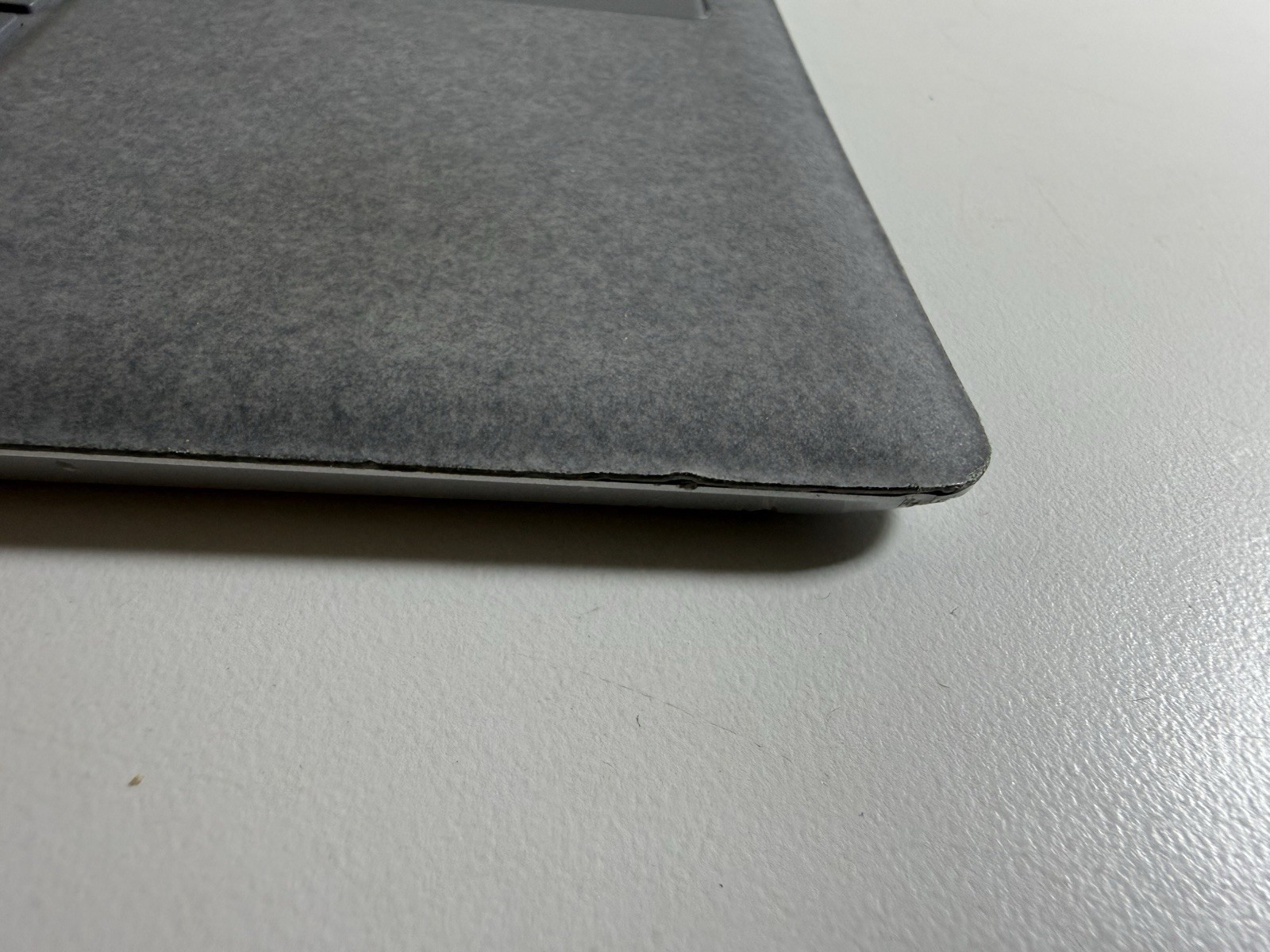 Microsoft Surface Laptop 5 13.5” 1950 Intel Core i7-1265U 16GB RAM 512GB NVME