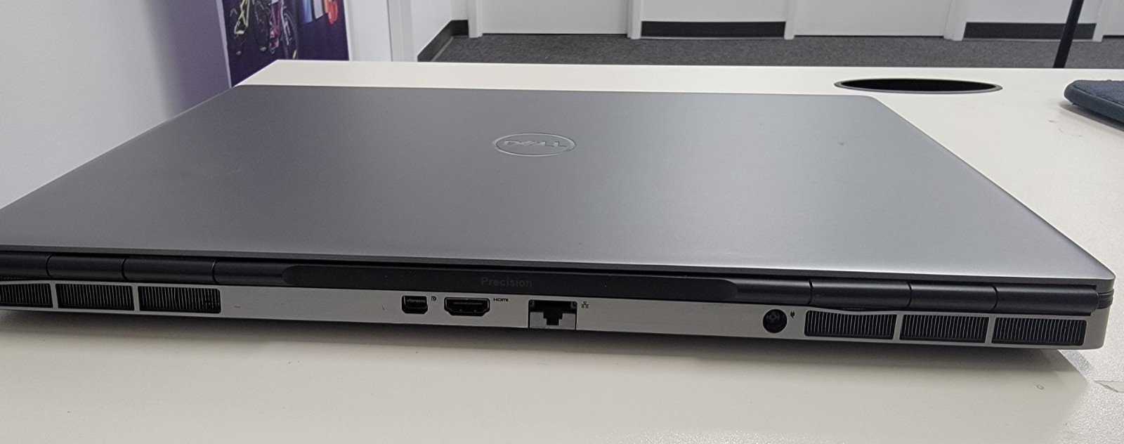 Dell Precision 7750 17.3″ i7-10850H 2.70 GHz 32 GB 1TB RAM RTX3000 WIN 11PRO