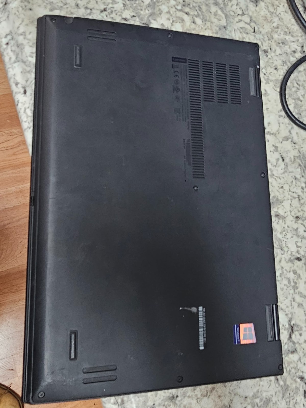 Clean Office Home 2-IN-1 FOLDING Lenovo Thinkpad X1 Yoga 3 (i7-8550U / 8GB RAM)