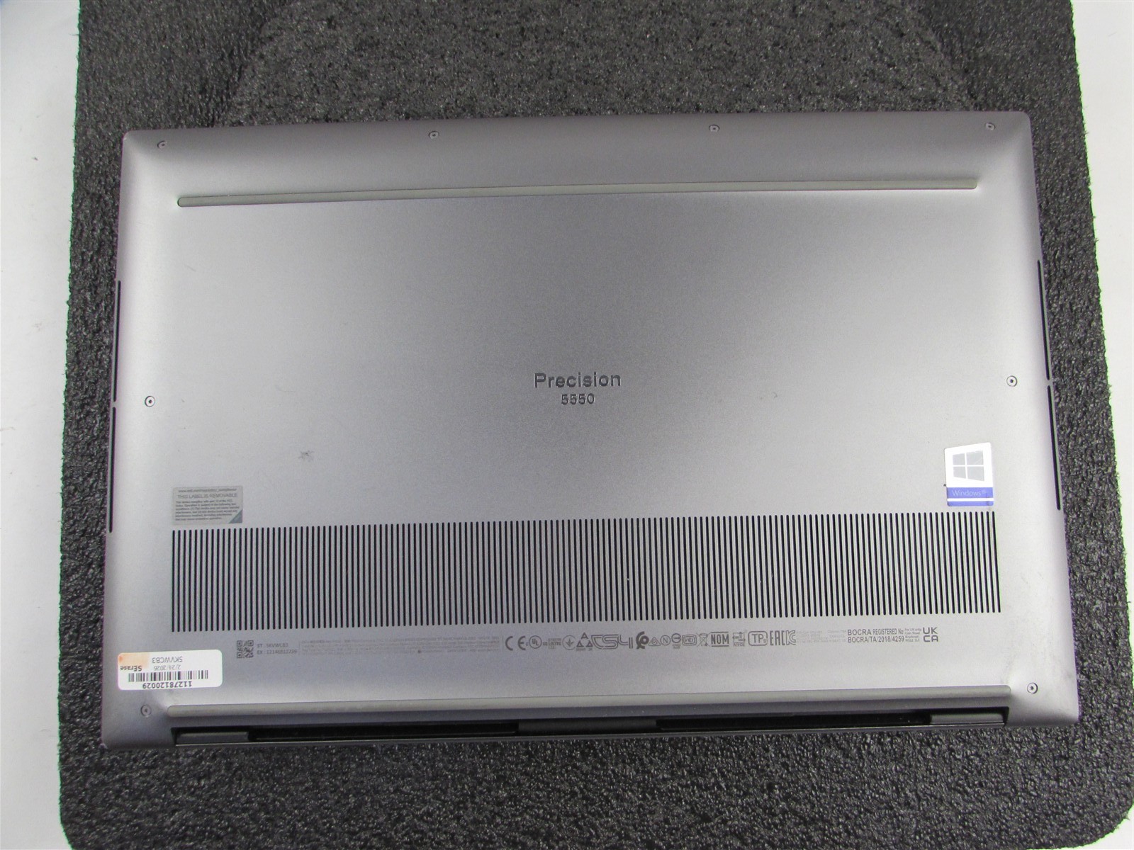DELL PRECISION 5550 1920X1200 FHD CORE I7-10850H 512GB SSD 32GB RAM T1000 WIN 11