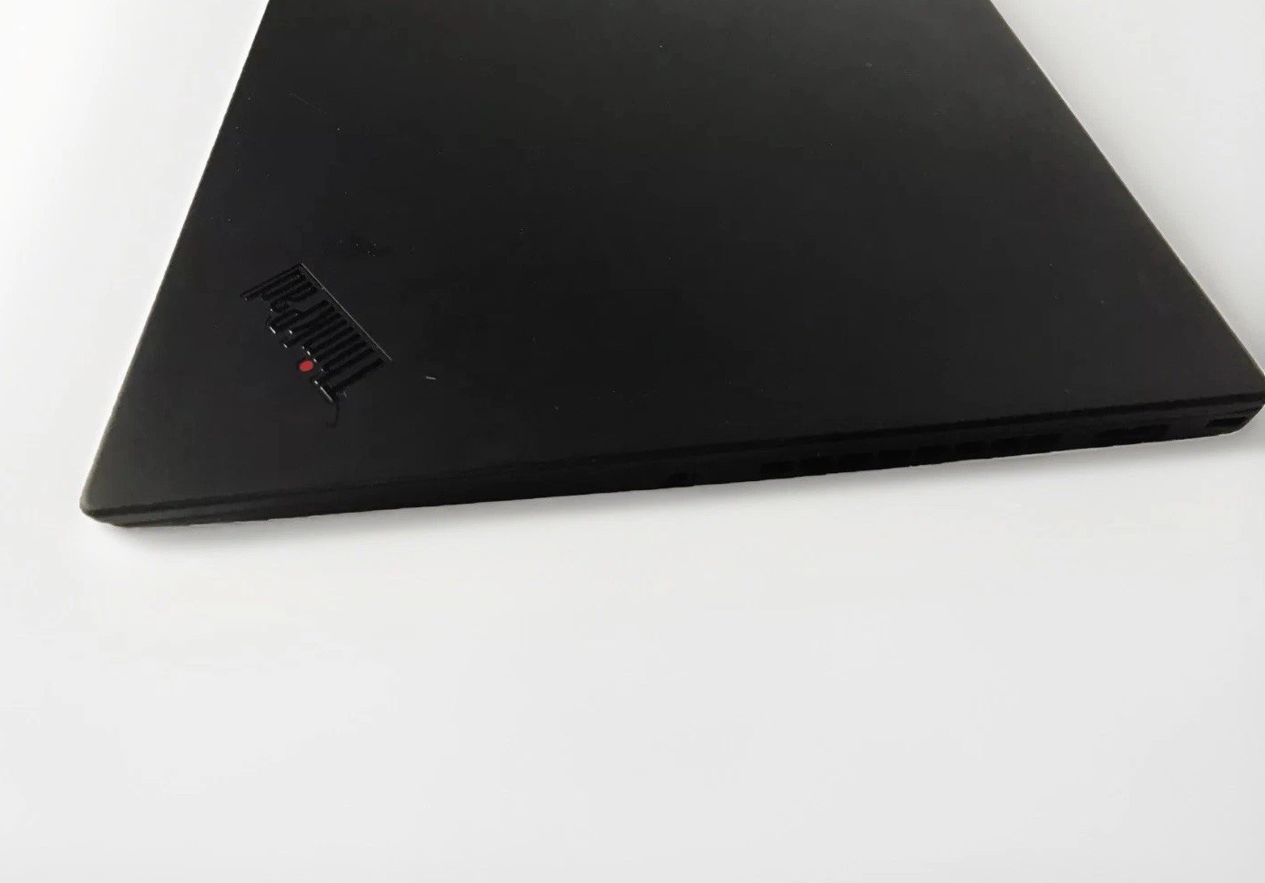 Lenovo ThinkPad X1 Carbon 6th Gen 14″ FHD i5-8250U 1.60GHz 8GB 256GB *Grade C*