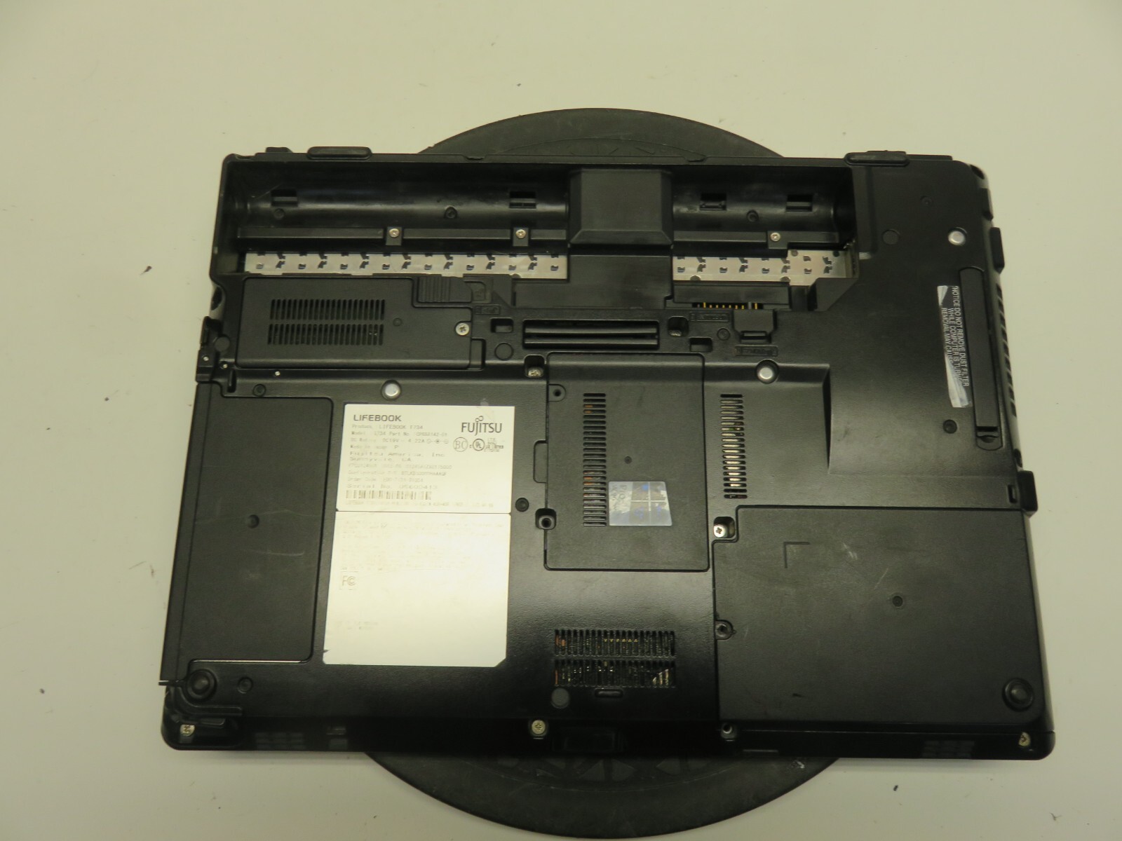Fujitsu LifeBook T734 Laptop Intel Core i5-4300M 4GB Ram No HDD or Battery
