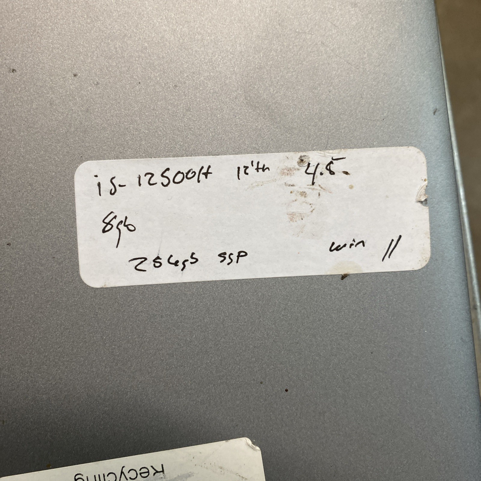 Dell Latitude 5531 i5-12500H 4.5GHz, 8GB Ram, 256GB SSD, Windows 11