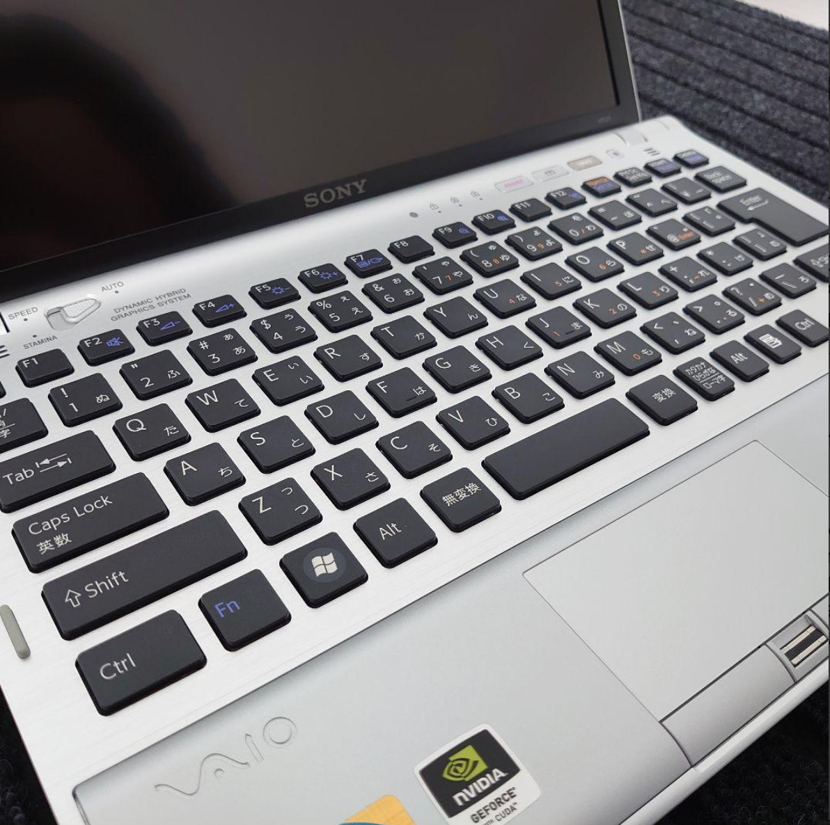 SONY VAIO Z 13.1 Laptop Silver Win10 Pro Core i5-560M GeForce GT 330M